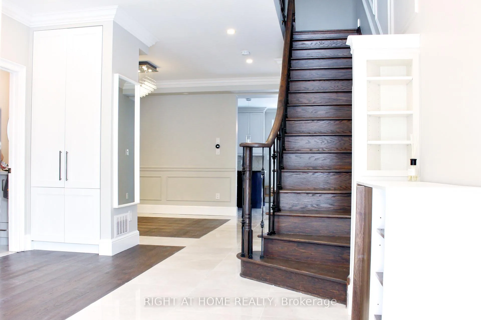 Photo 2 of 38 Bosco Drive, Vaughan, Vellore Village — HOMEH