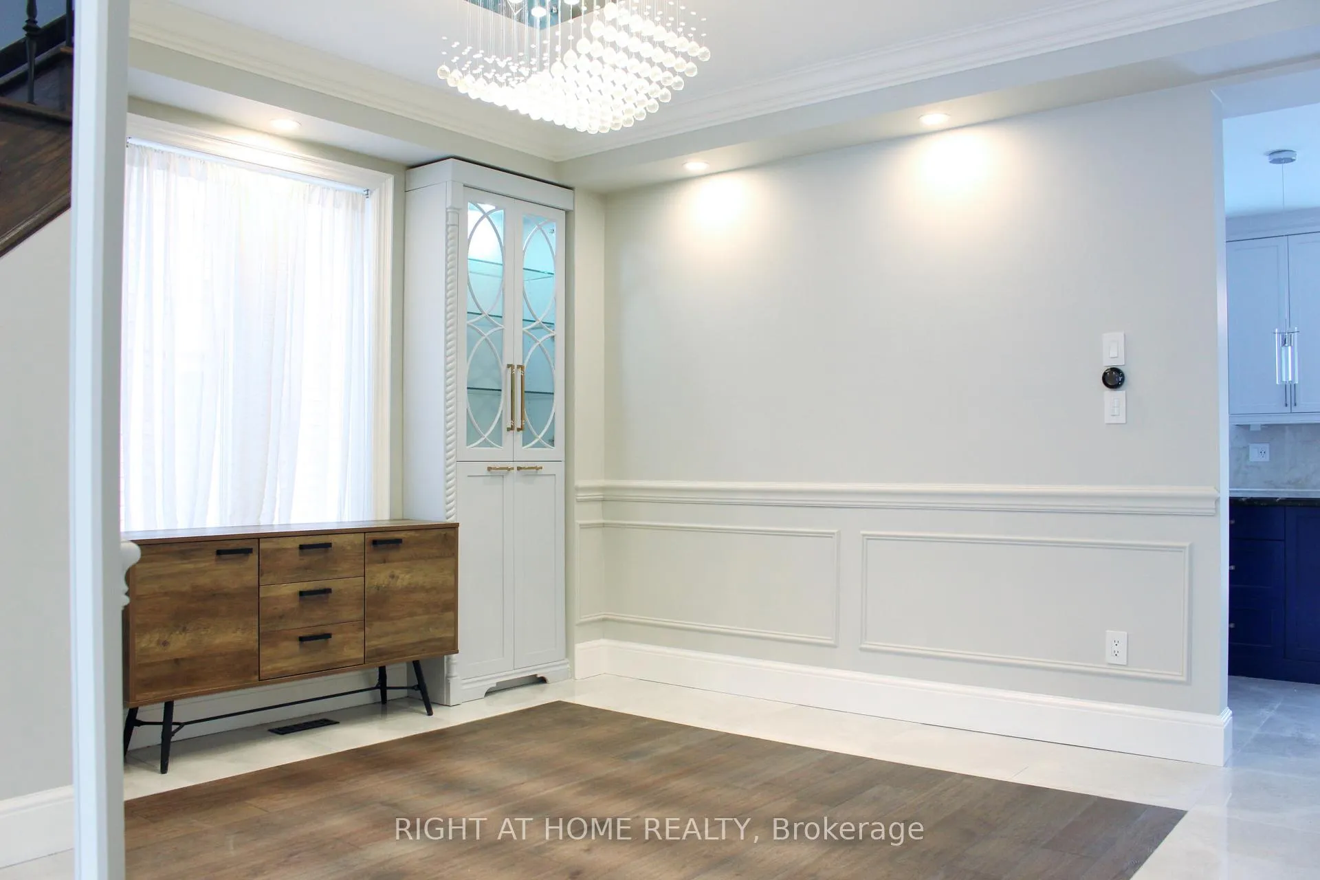 Photo 5 of 38 Bosco Drive, Vaughan, Vellore Village — HOMEH