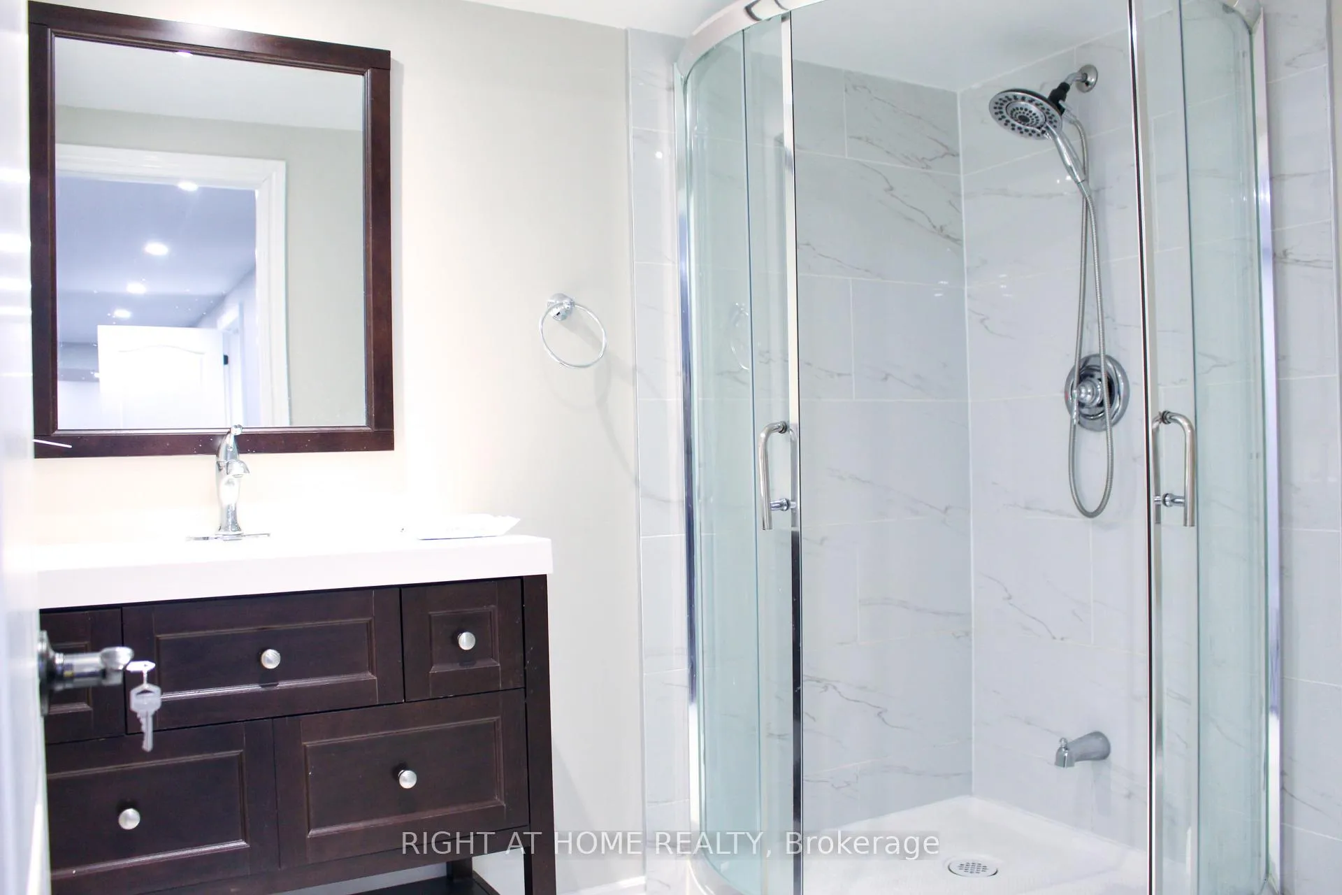 Photo 27 of 38 Bosco Drive, Vaughan, Vellore Village — HOMEH