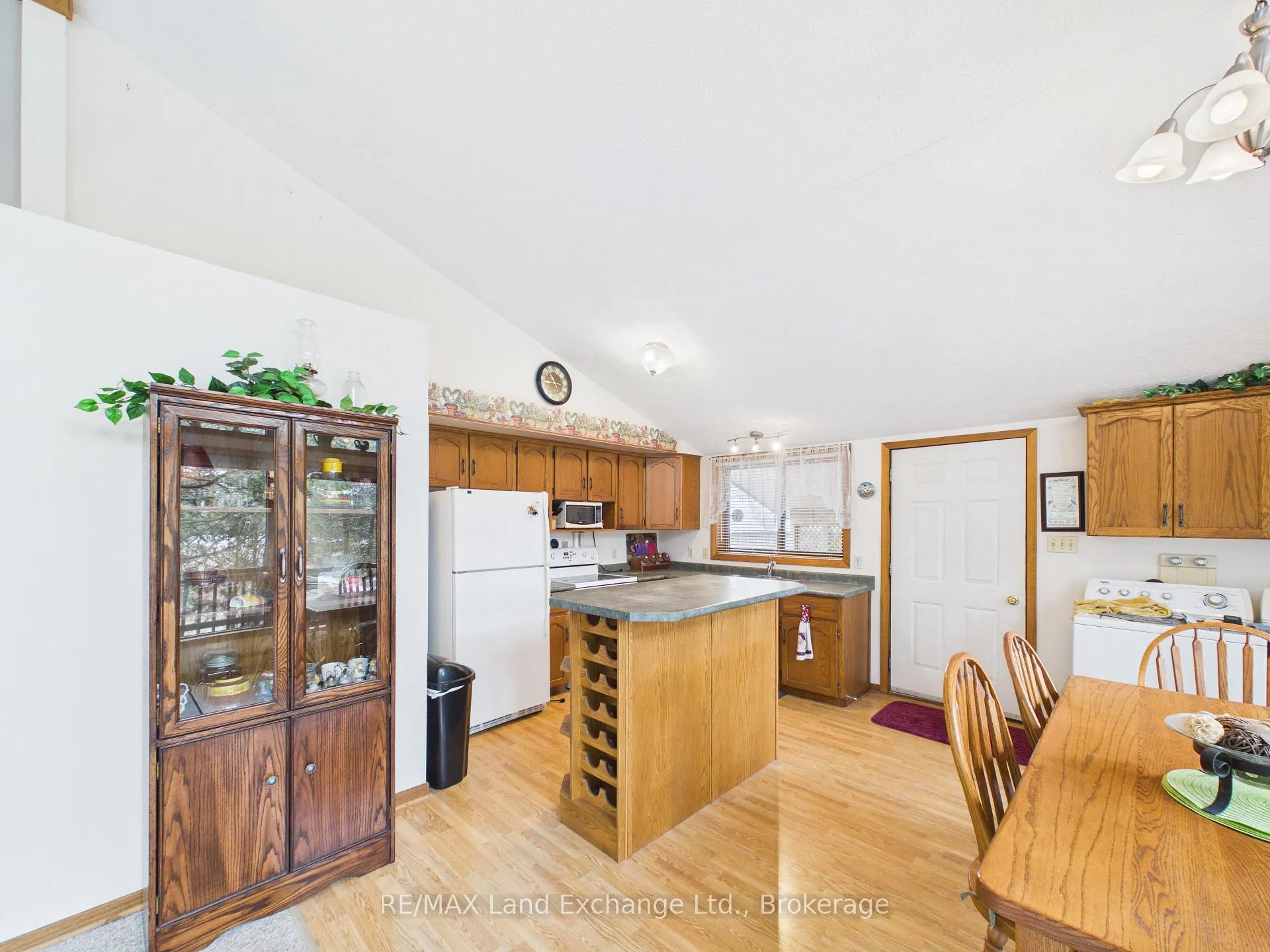Photo 5 of 144 Bell Drive, Huron-Kinloss — HOMEH