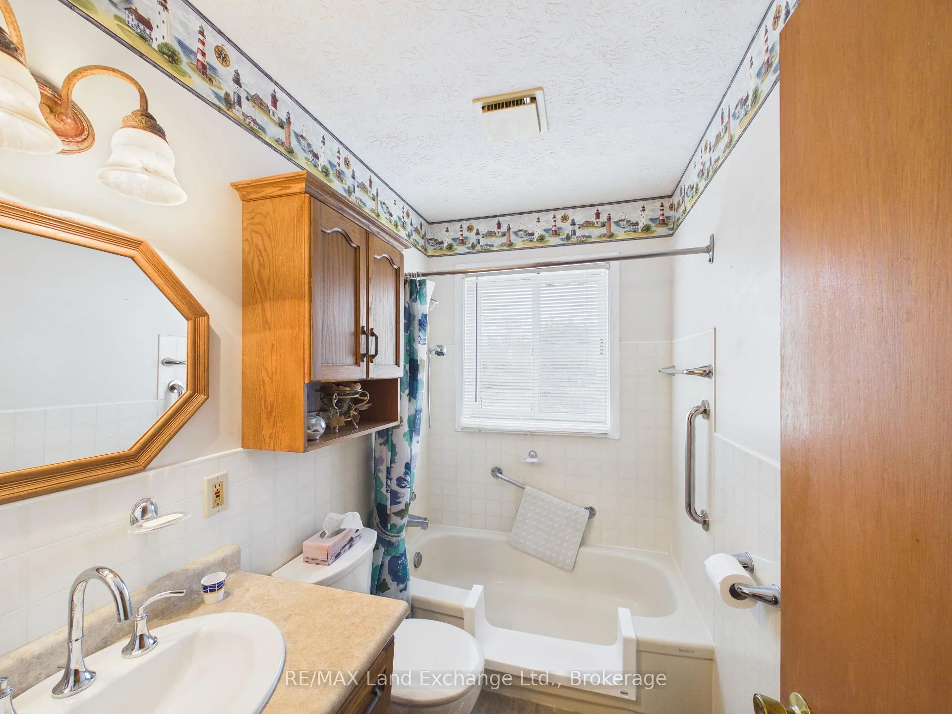 Photo 10 of 144 Bell Drive, Huron-Kinloss — HOMEH