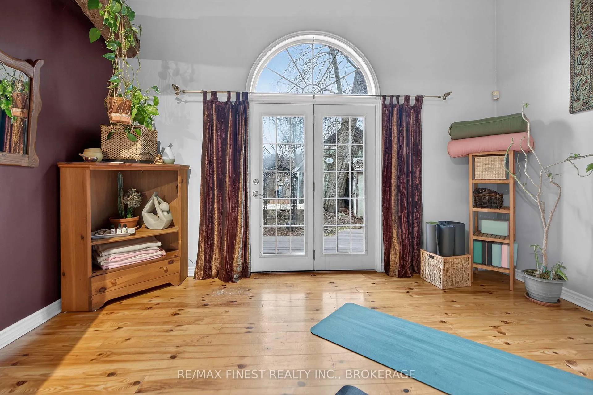 Photo 8 of 15 Cherry Street, Kingston, East of Sir John A. Blvd — HOMEH