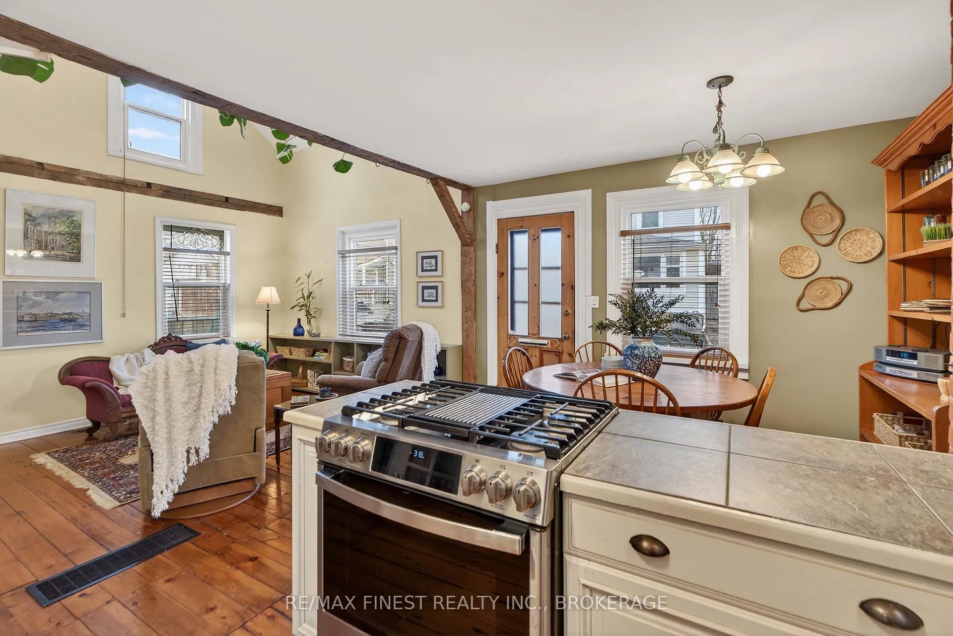 Photo 15 of 15 Cherry Street, Kingston, East of Sir John A. Blvd — HOMEH