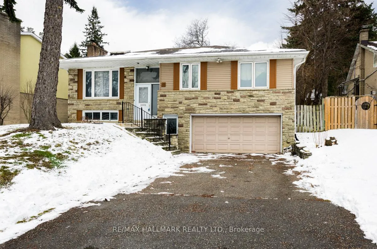 Photo 1 of 10 Henderson Avenue, Markham, Grandview — HOMEH