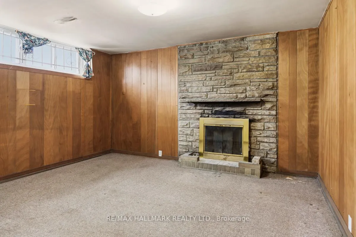Photo 24 of 10 Henderson Avenue, Markham, Grandview — HOMEH