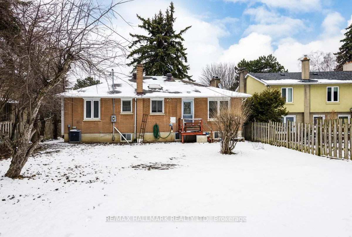 Photo 30 of 10 Henderson Avenue, Markham, Grandview — HOMEH
