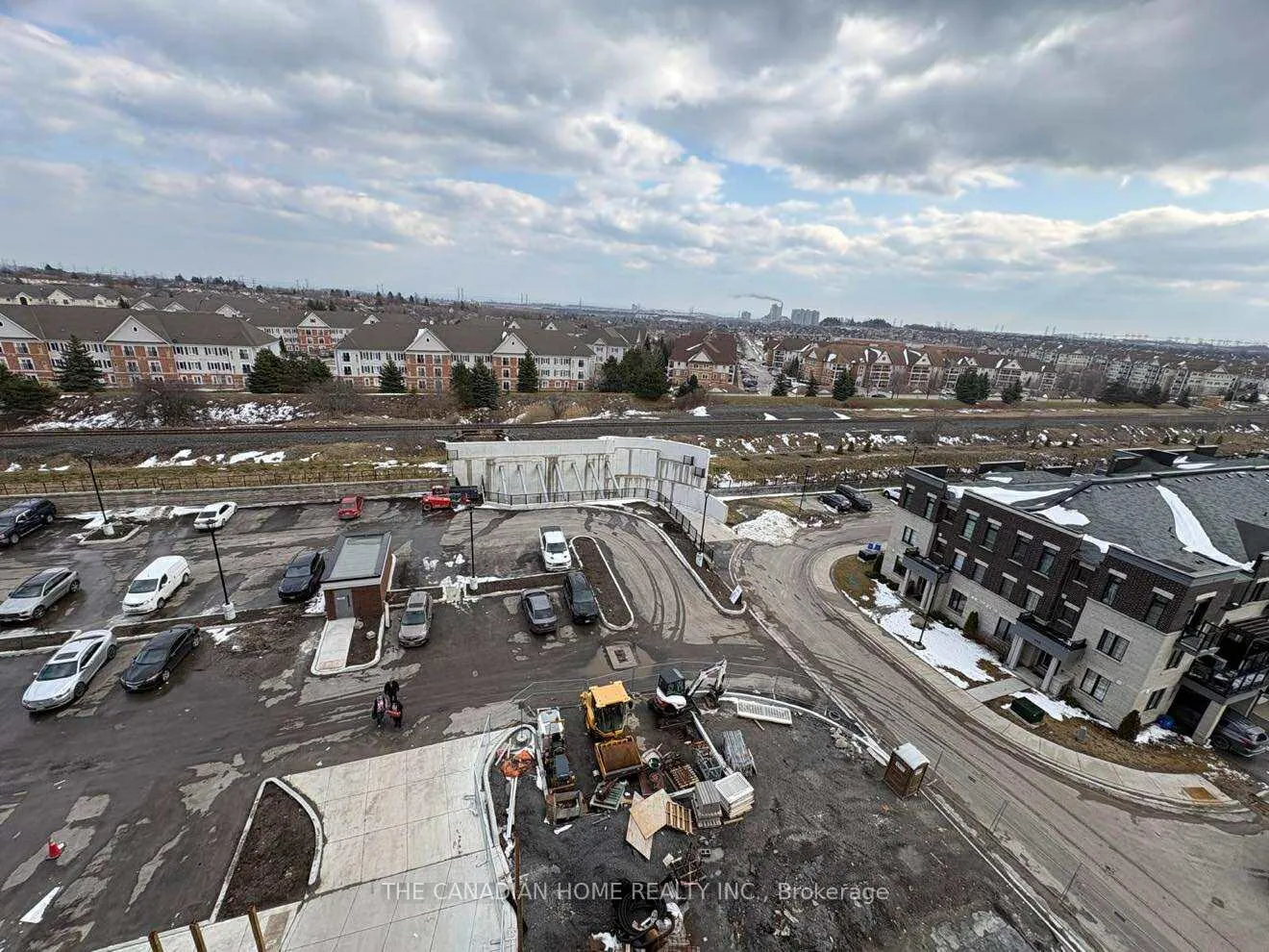 Photo 13 of Unit 721, 51 Clarington Boulevard S, Clarington, Bowmanville — HOMEH