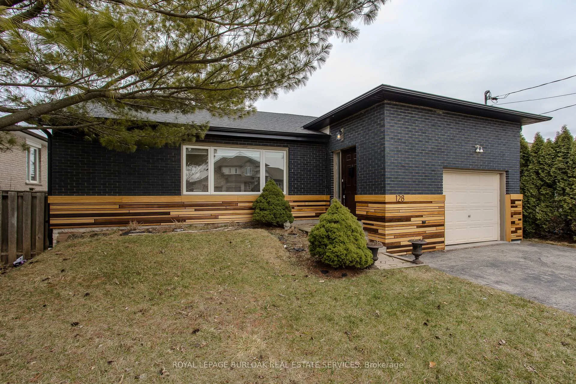 Photo 1 of 128 Margaret Avenue, Hamilton, Stoney Creek — HOMEH