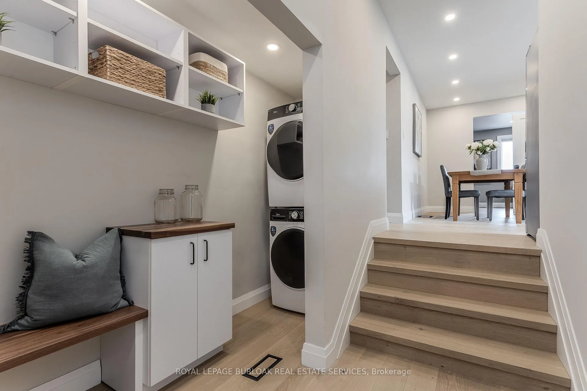 Photo 4 of 128 Margaret Avenue, Hamilton, Stoney Creek — HOMEH