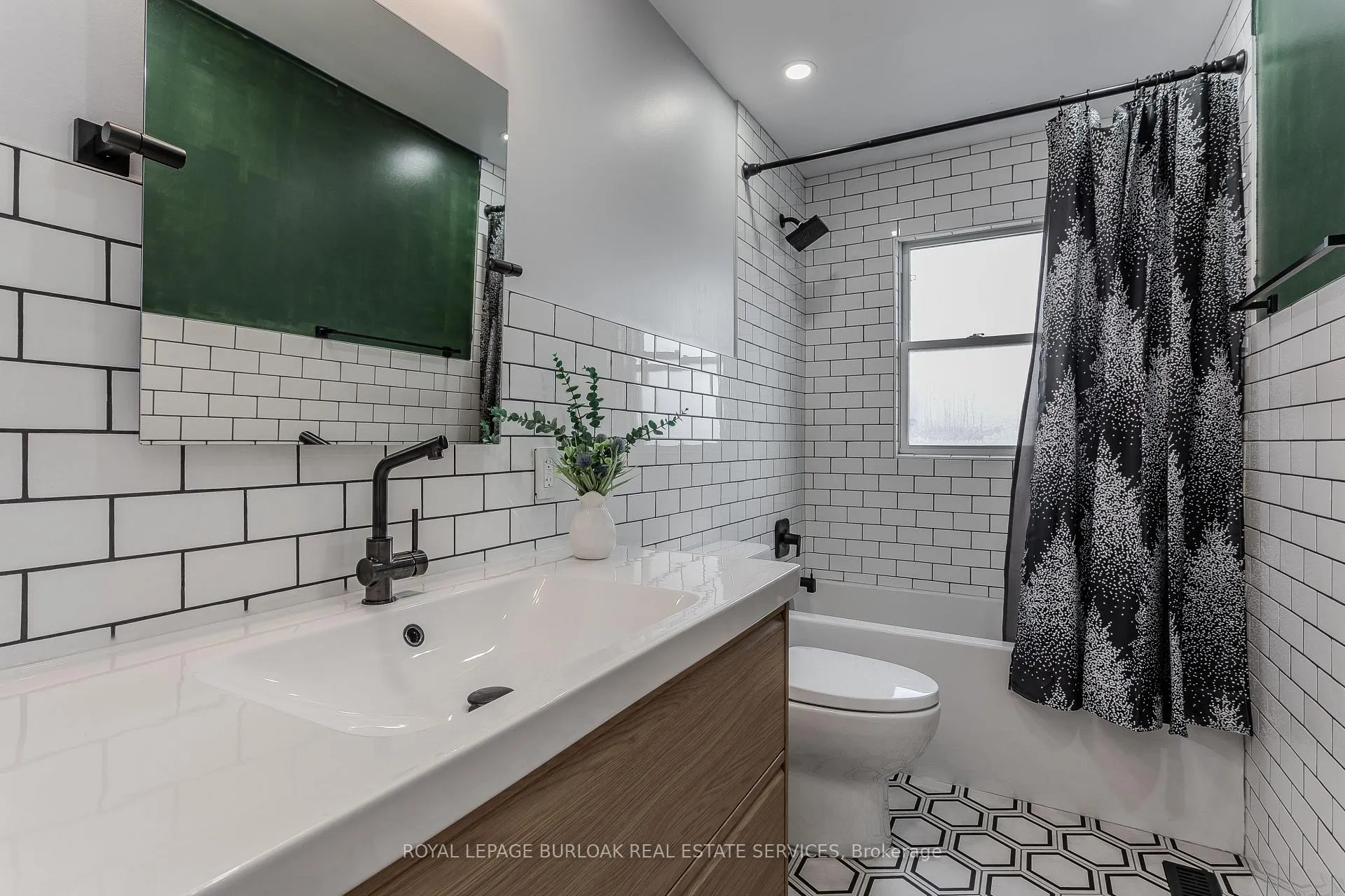 Photo 16 of 128 Margaret Avenue, Hamilton, Stoney Creek — HOMEH