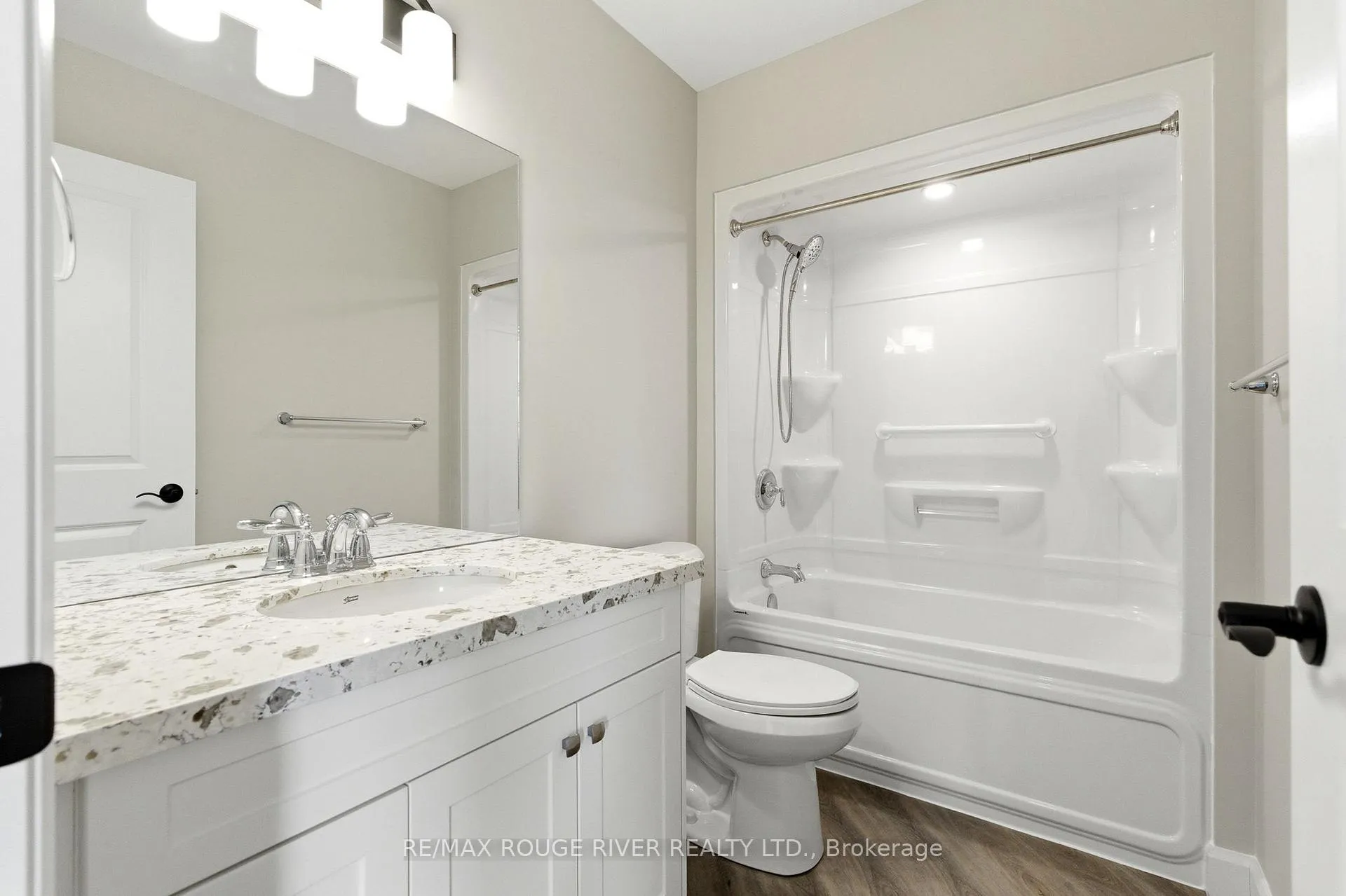 Photo 17 of Unit 301, 14 Meadowcreek Drive, Brighton — HOMEH