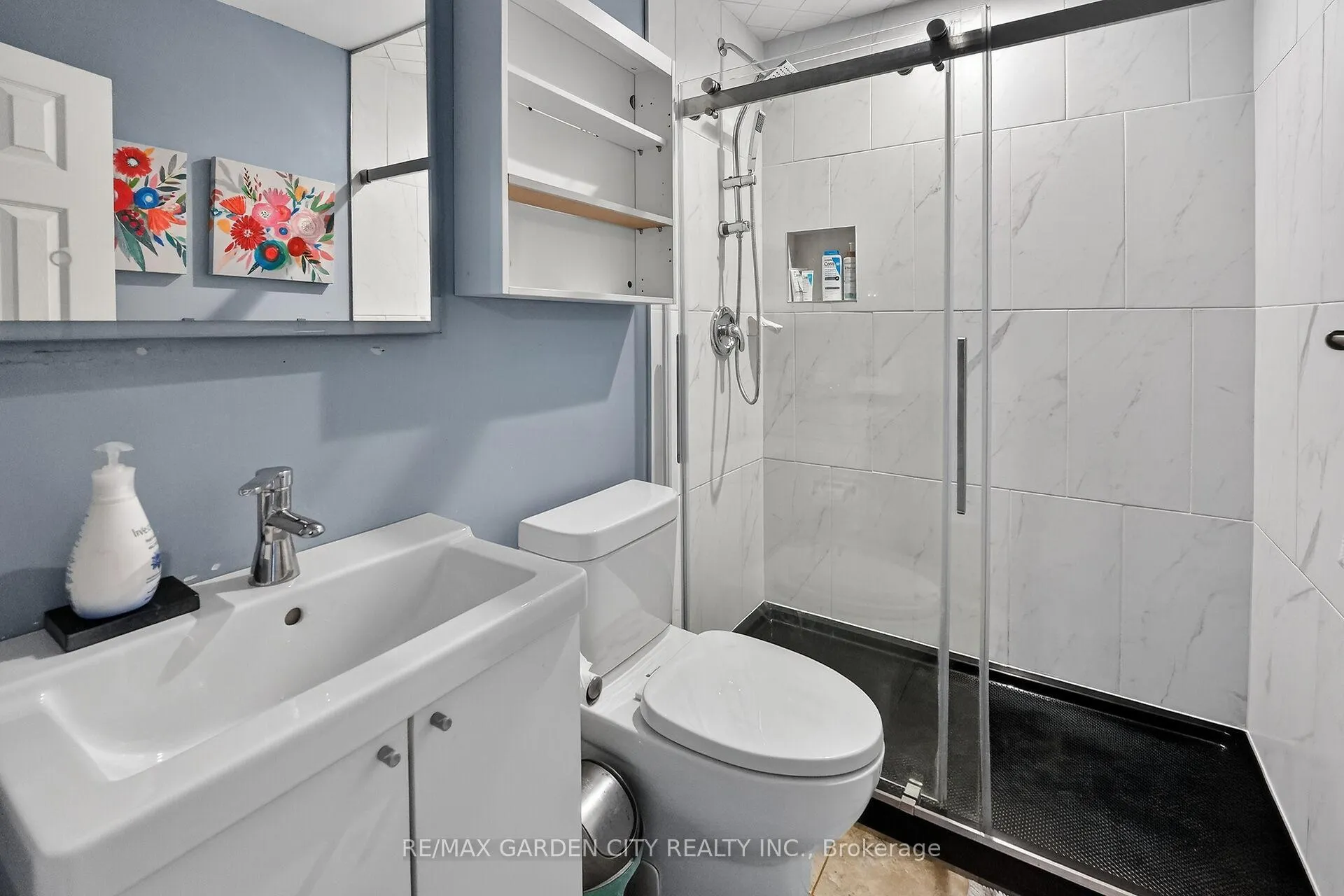 Photo 18 of 65 Scott Street W, St. Catharines, Haig — HOMEH