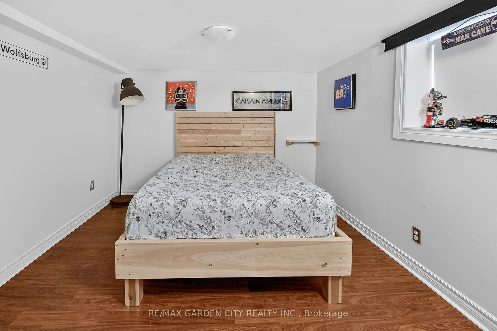 Photo 27 of 65 Scott Street W, St. Catharines, Haig — HOMEH