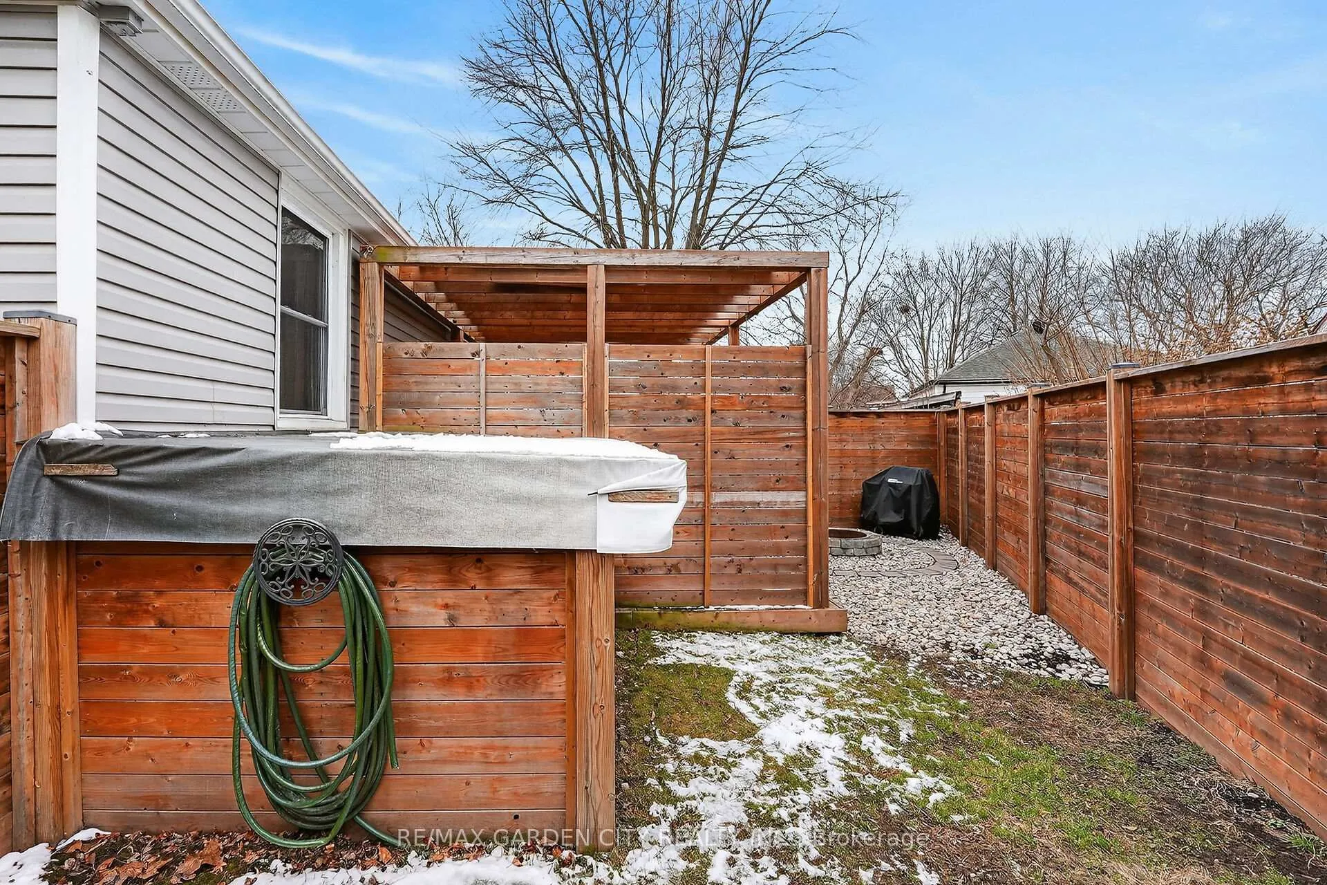 Photo 31 of 65 Scott Street W, St. Catharines, Haig — HOMEH