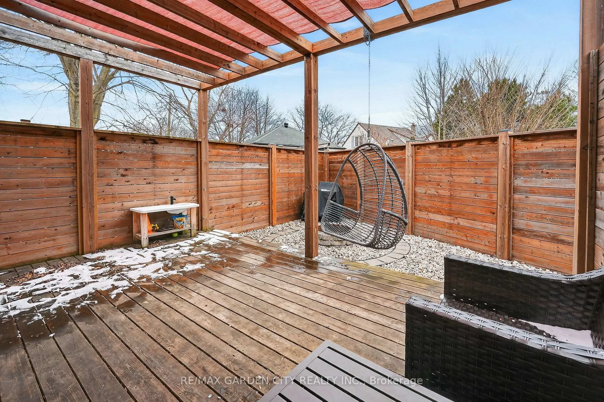 Photo 33 of 65 Scott Street W, St. Catharines, Haig — HOMEH