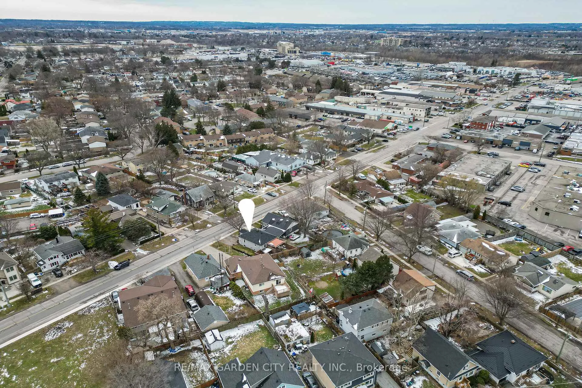 Photo 39 of 65 Scott Street W, St. Catharines, Haig — HOMEH