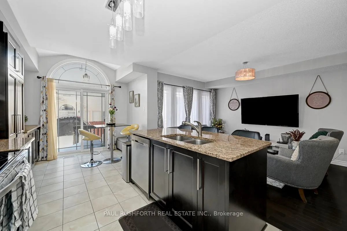 Photo 17 of 560 Du Pin Rouge Way, Ottawa, Mer Bleue/Bradley Estates/Anderson Park — HOMEH