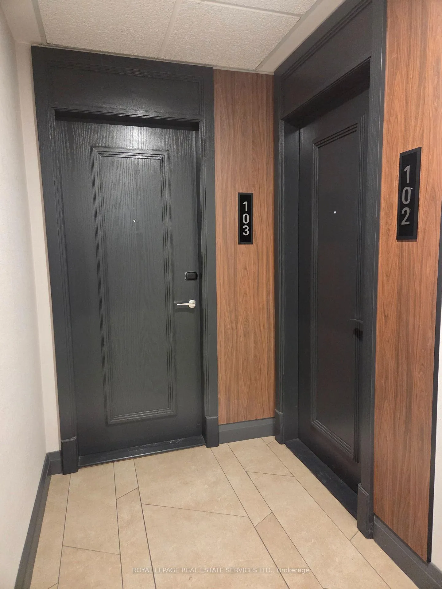 Photo 5 of Unit 102, 1900 Lake Shore Boulevard, Toronto, High Park-Swansea — HOMEH