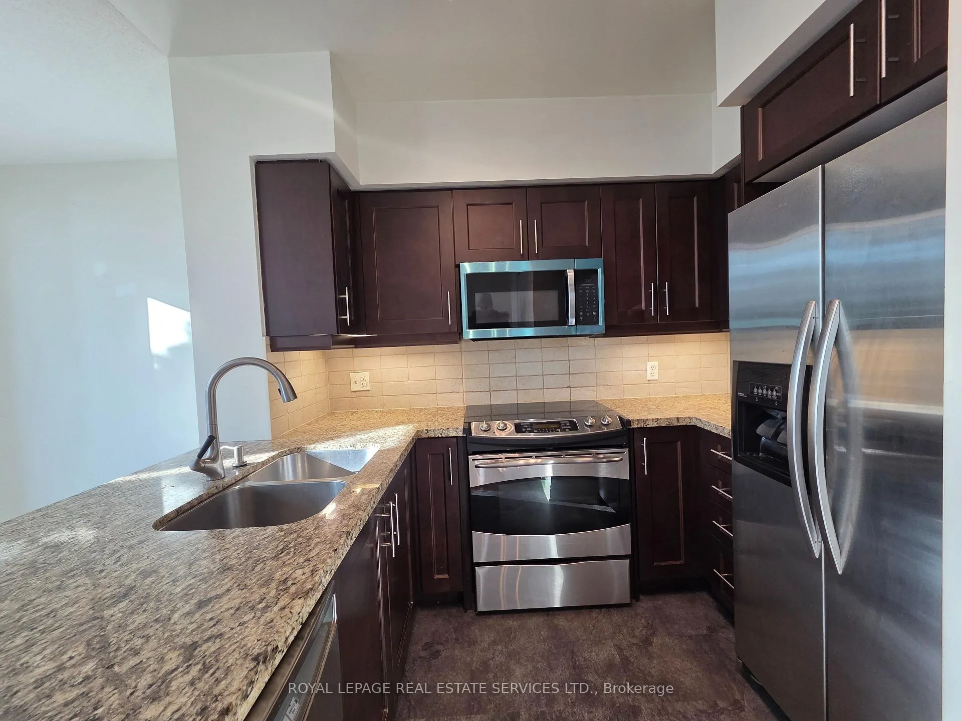Photo 9 of Unit 102, 1900 Lake Shore Boulevard, Toronto, High Park-Swansea — HOMEH