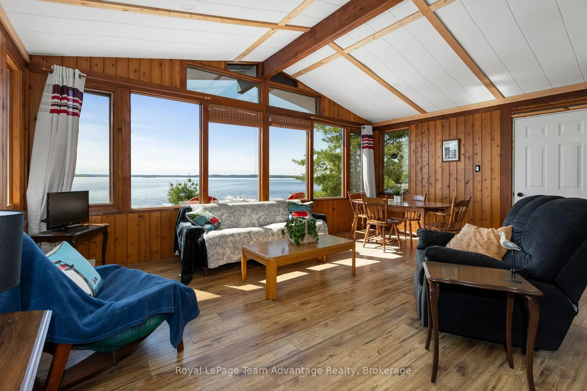 Photo 7 of 36 Island 15c, Carling — HOMEH