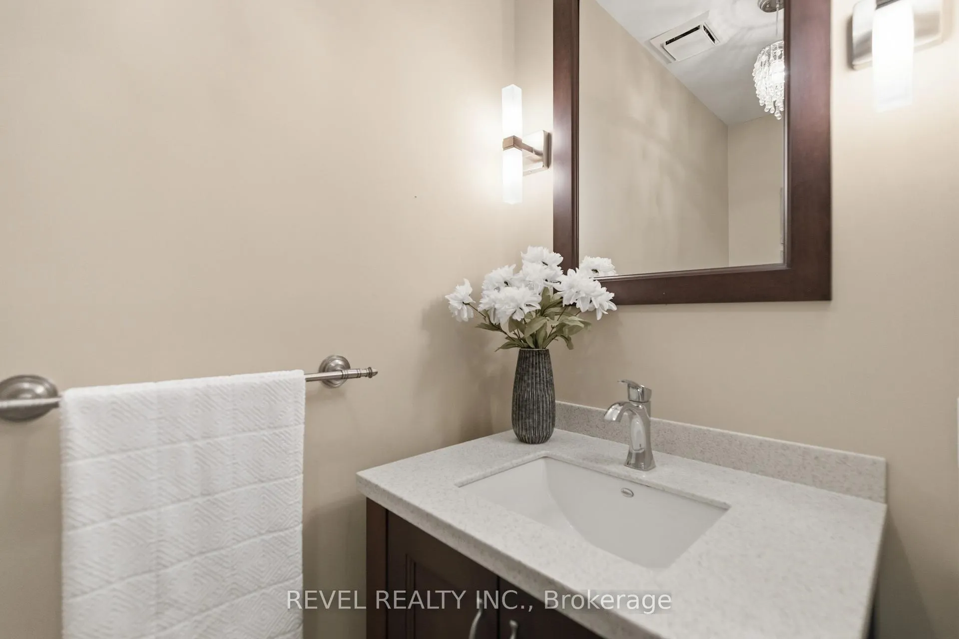 Photo 22 of 3 Elderwood Drive, St. Catharines, Grapeview — HOMEH
