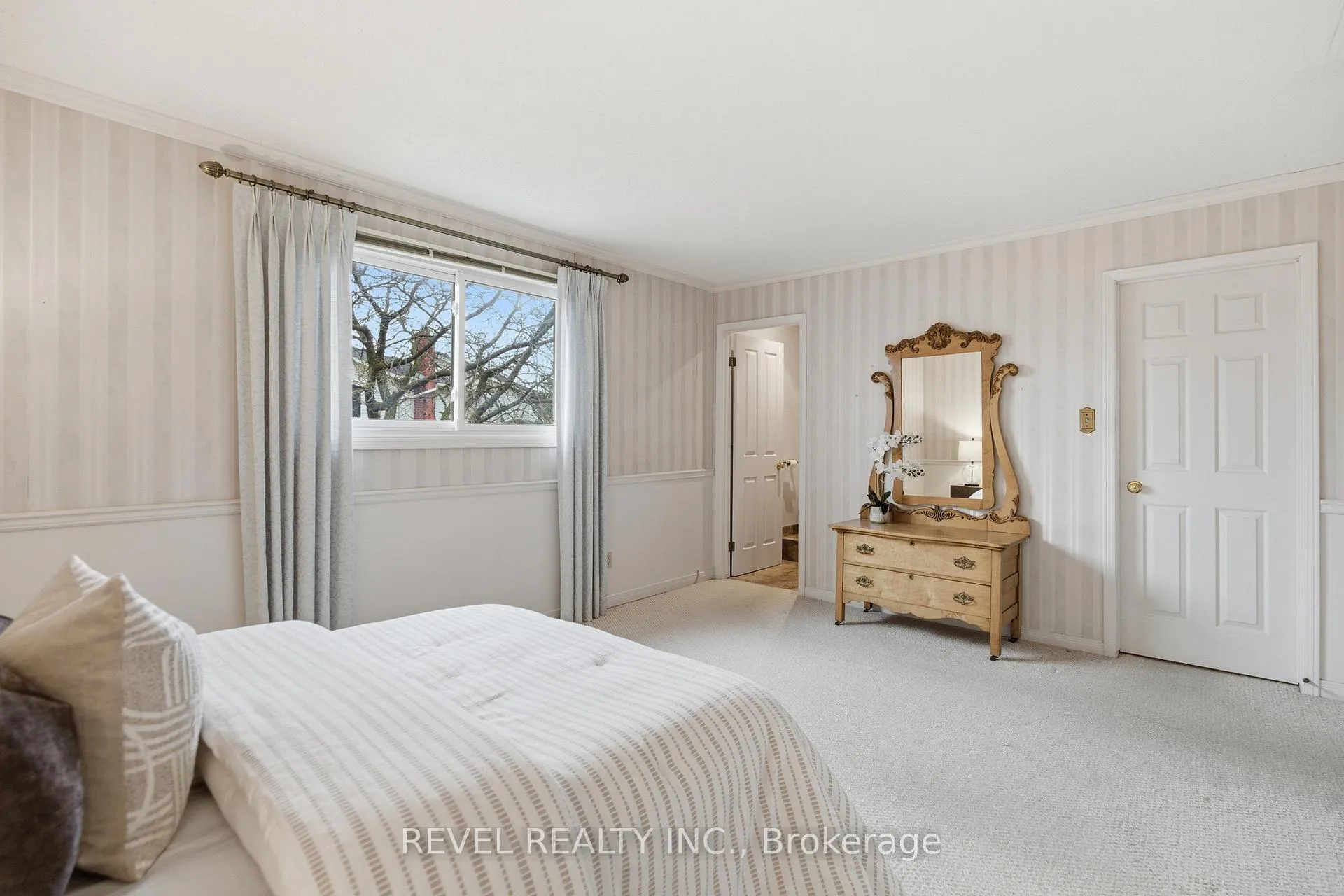 Photo 26 of 3 Elderwood Drive, St. Catharines, Grapeview — HOMEH