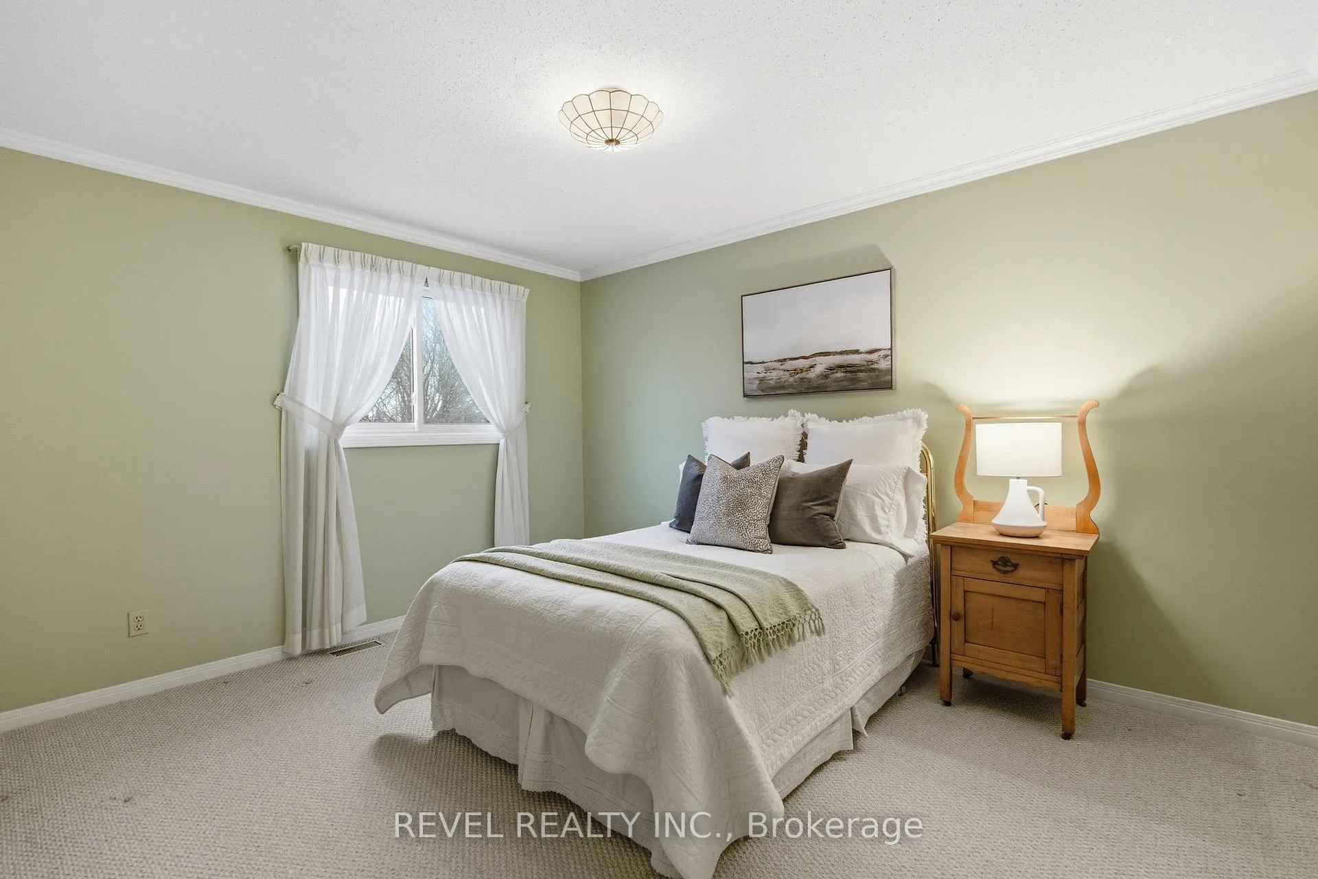 Photo 32 of 3 Elderwood Drive, St. Catharines, Grapeview — HOMEH