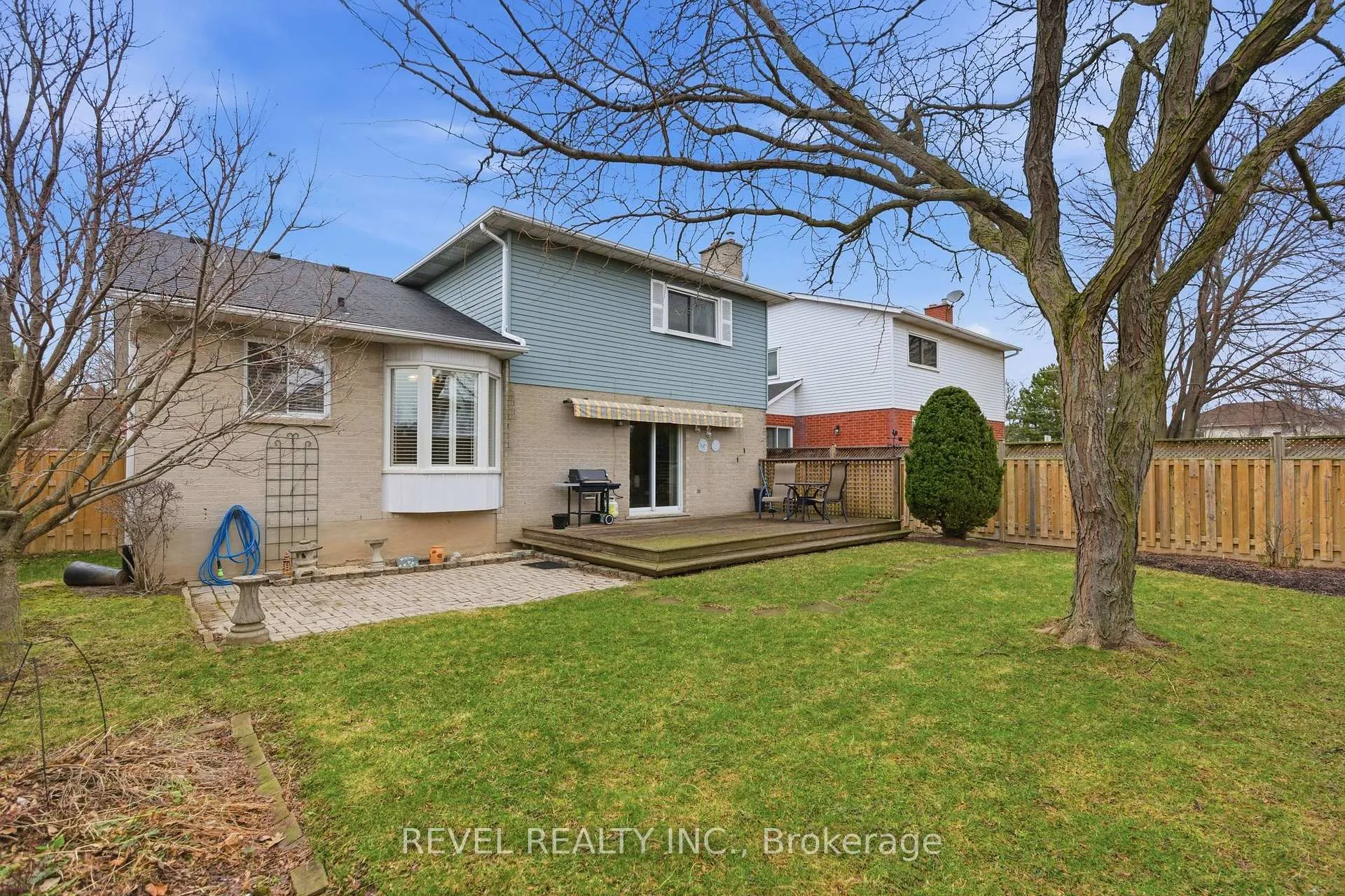 Photo 44 of 3 Elderwood Drive, St. Catharines, Grapeview — HOMEH