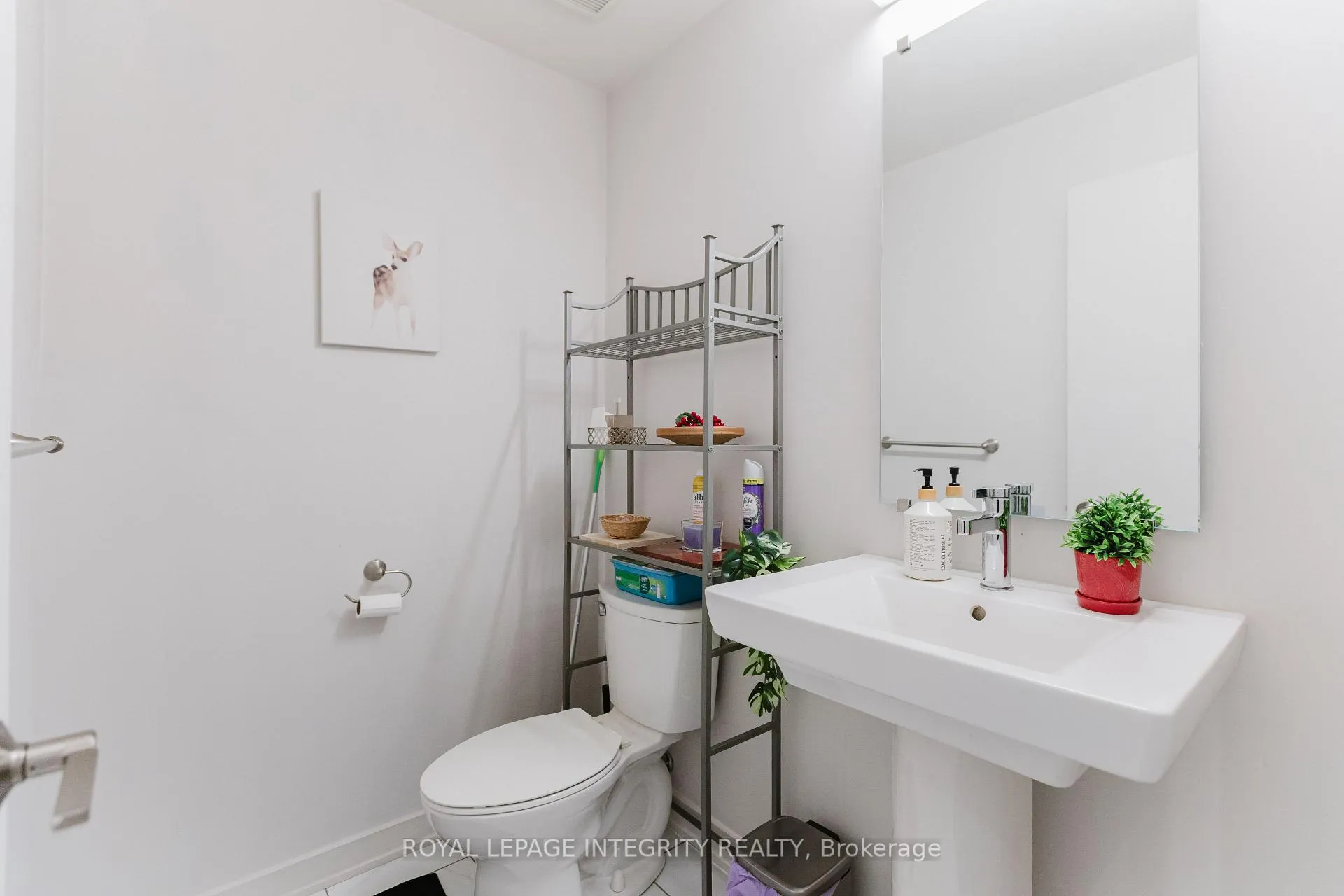 Photo 7 of 900 Chipping Circle, Ottawa, Riverside South/Gloucester Glen — HOMEH
