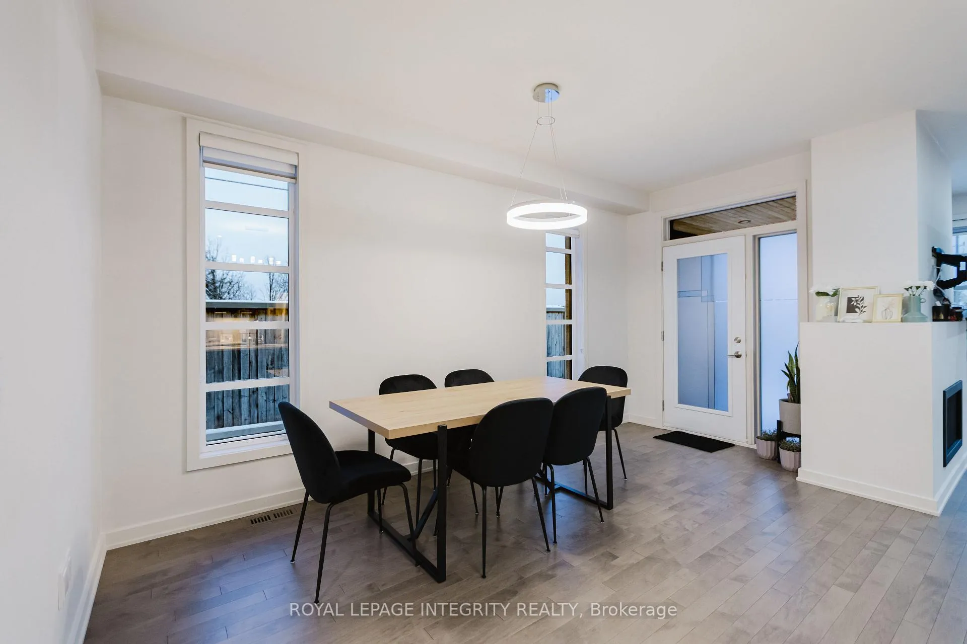 Photo 14 of 900 Chipping Circle, Ottawa, Riverside South/Gloucester Glen — HOMEH
