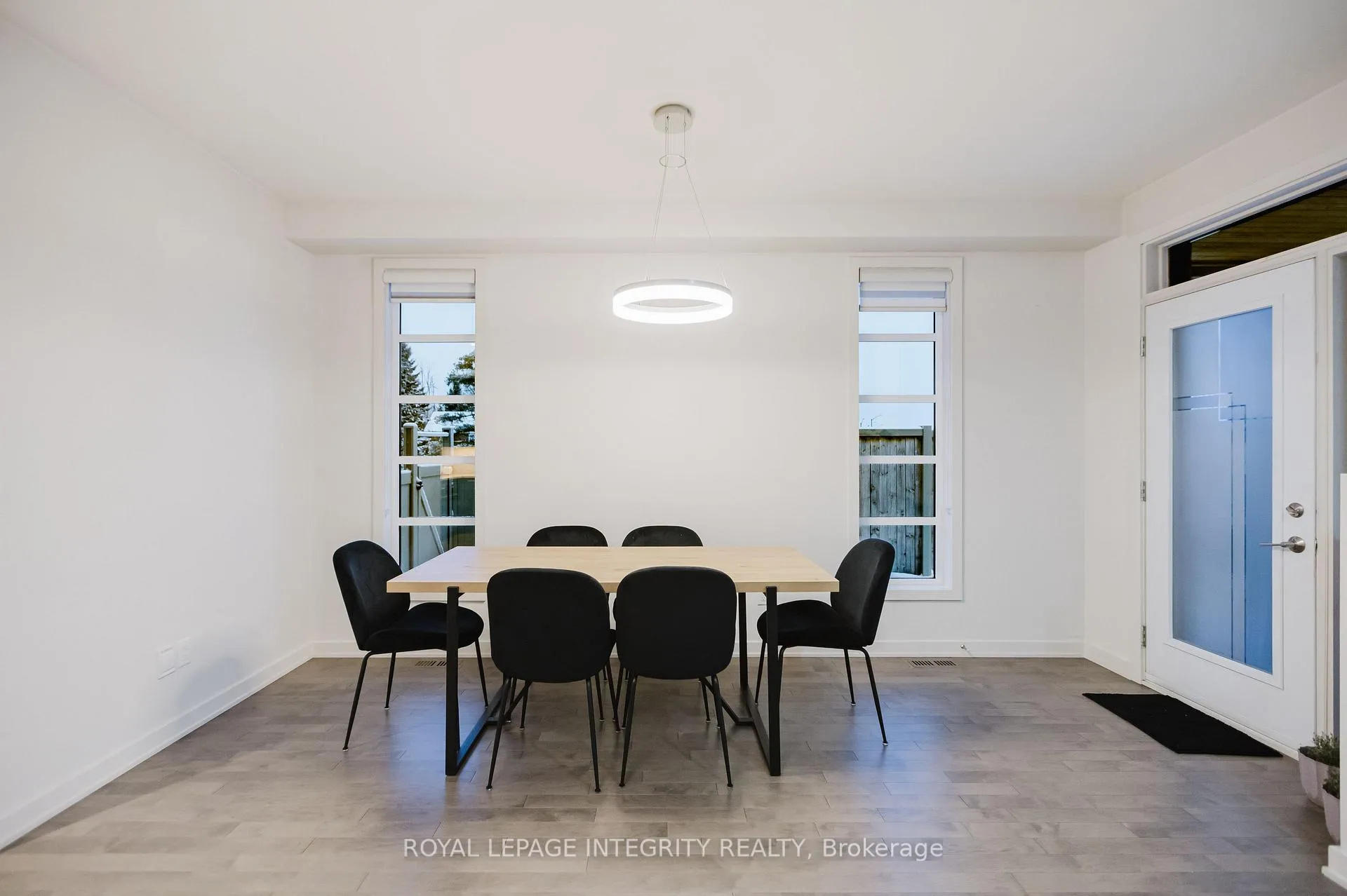 Photo 15 of 900 Chipping Circle, Ottawa, Riverside South/Gloucester Glen — HOMEH
