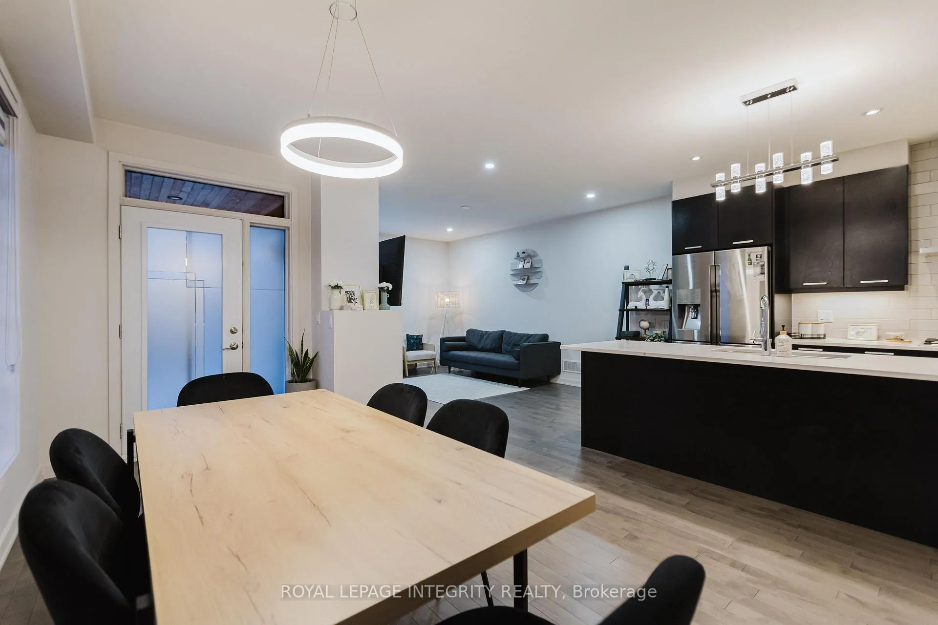 Photo 16 of 900 Chipping Circle, Ottawa, Riverside South/Gloucester Glen — HOMEH