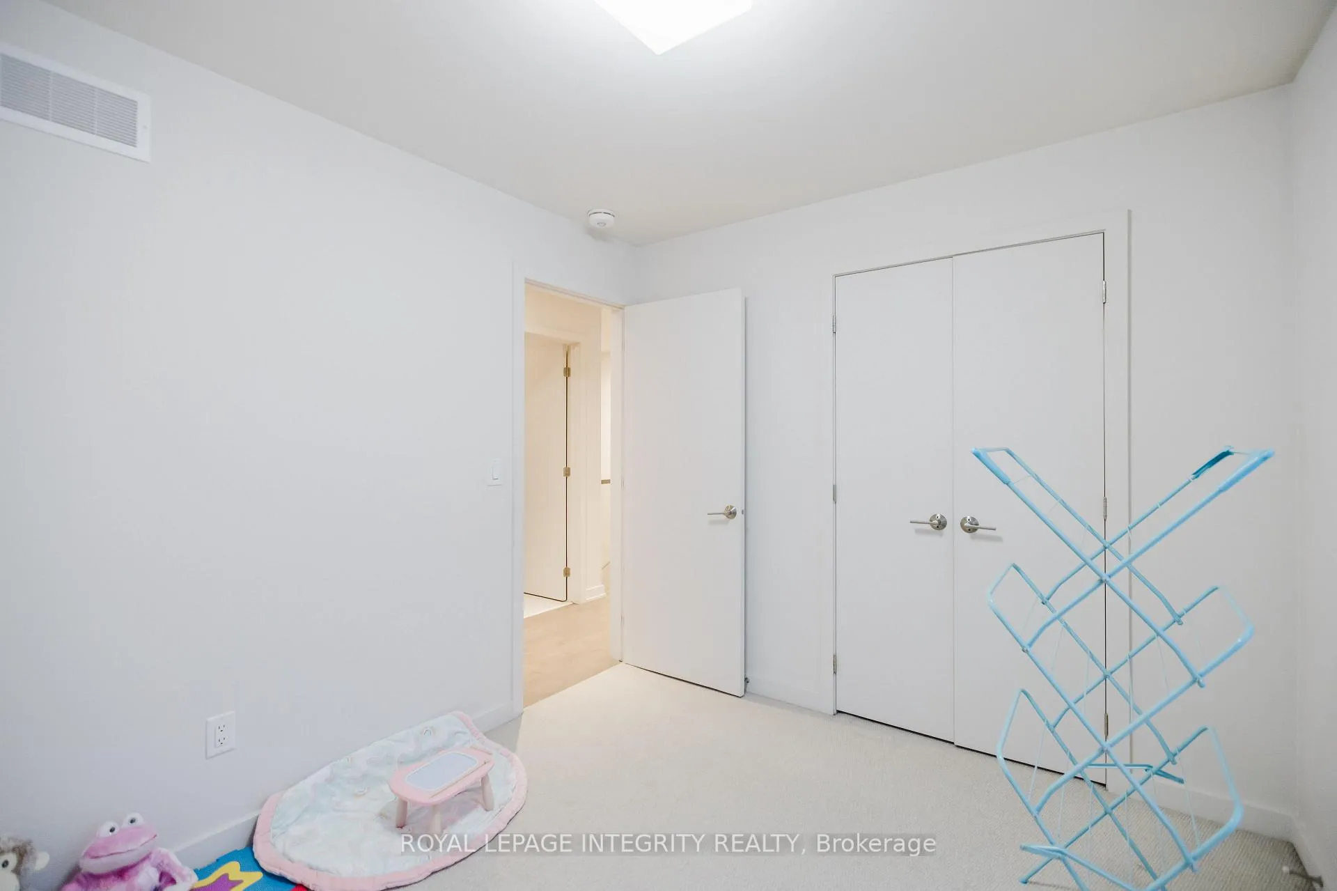 Photo 27 of 900 Chipping Circle, Ottawa, Riverside South/Gloucester Glen — HOMEH