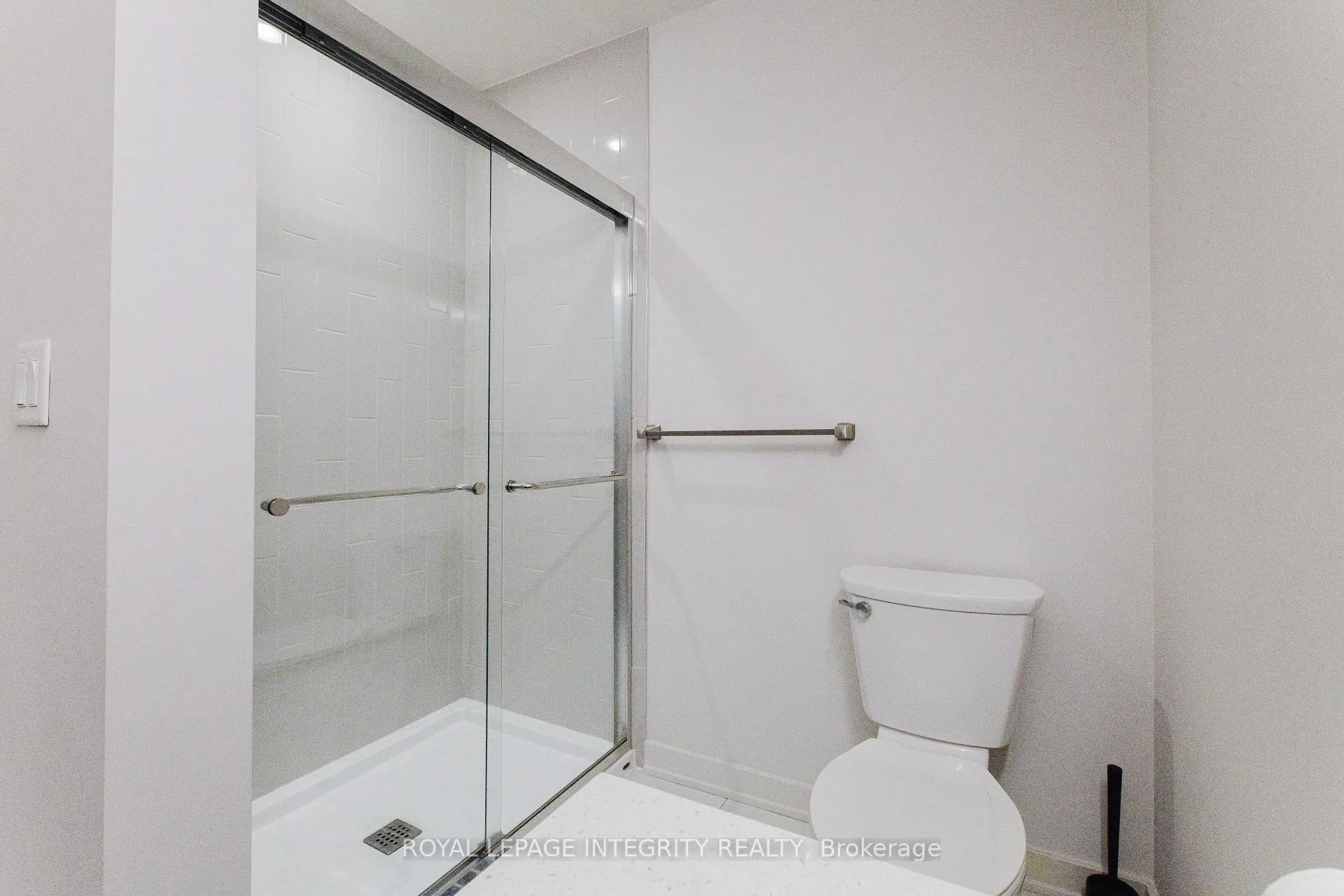 Photo 32 of 900 Chipping Circle, Ottawa, Riverside South/Gloucester Glen — HOMEH