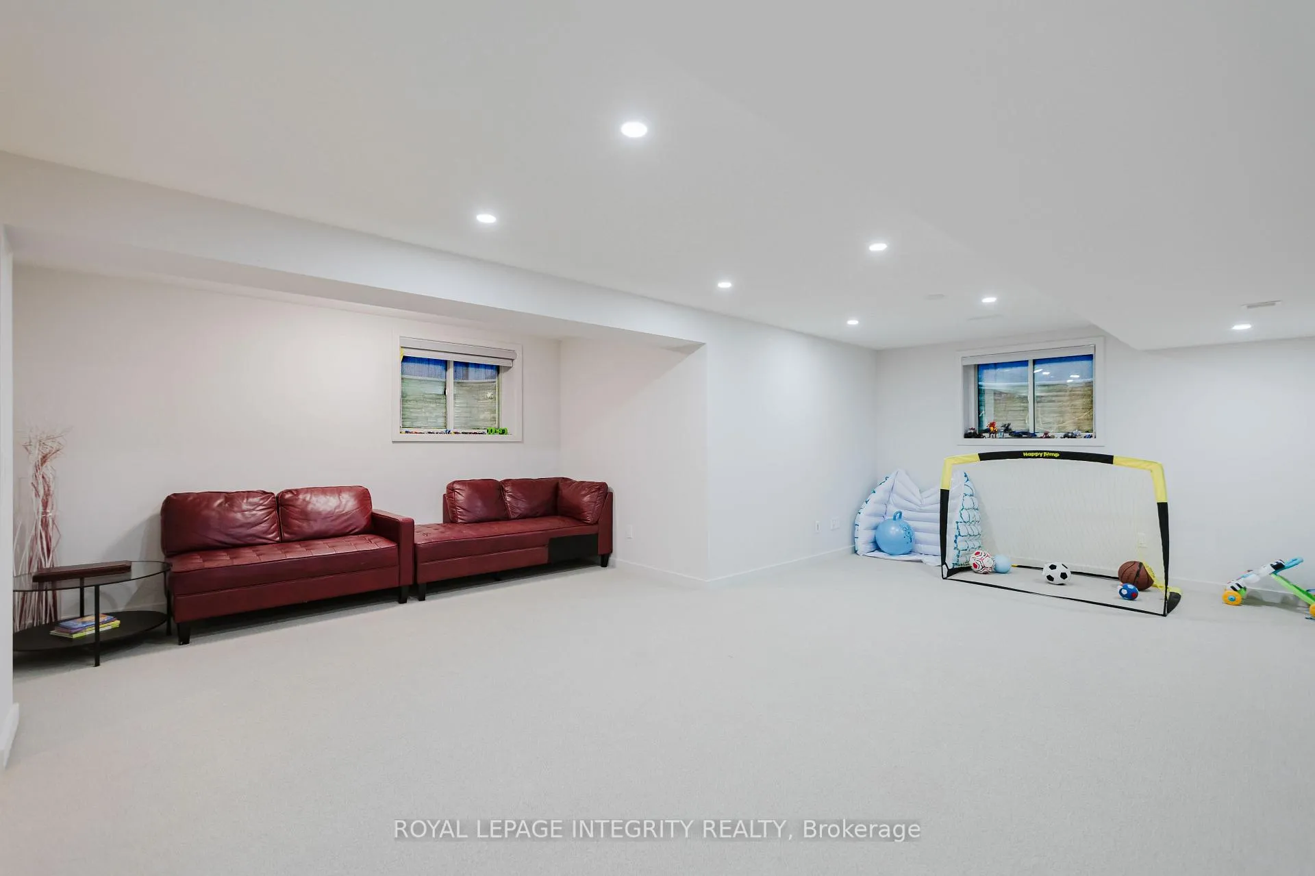 Photo 38 of 900 Chipping Circle, Ottawa, Riverside South/Gloucester Glen — HOMEH
