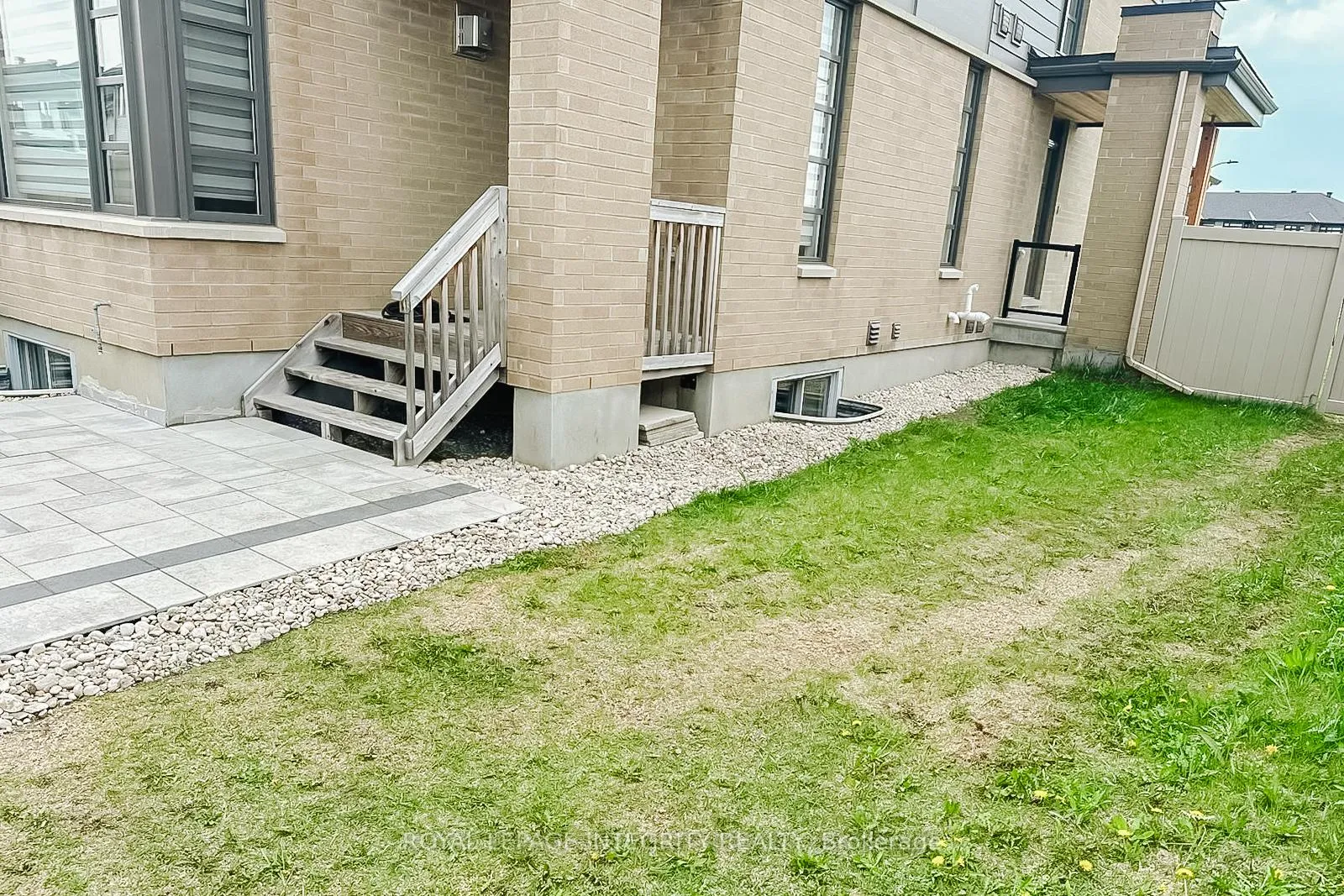 Photo 46 of 900 Chipping Circle, Ottawa, Riverside South/Gloucester Glen — HOMEH