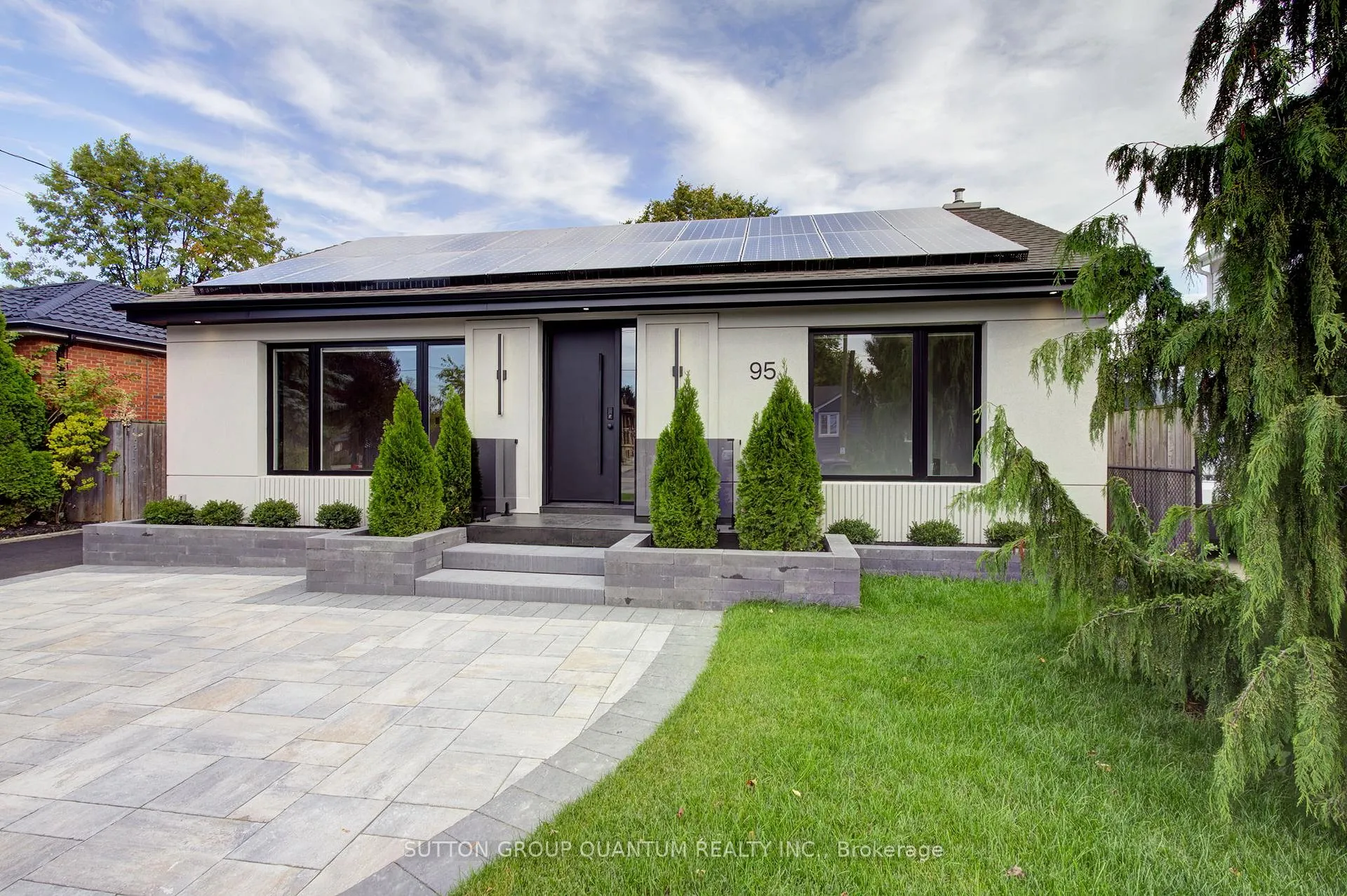 Photo 1 of Unit Lower Unit, 95 South Bend Road E, Hamilton, Balfour — HOMEH