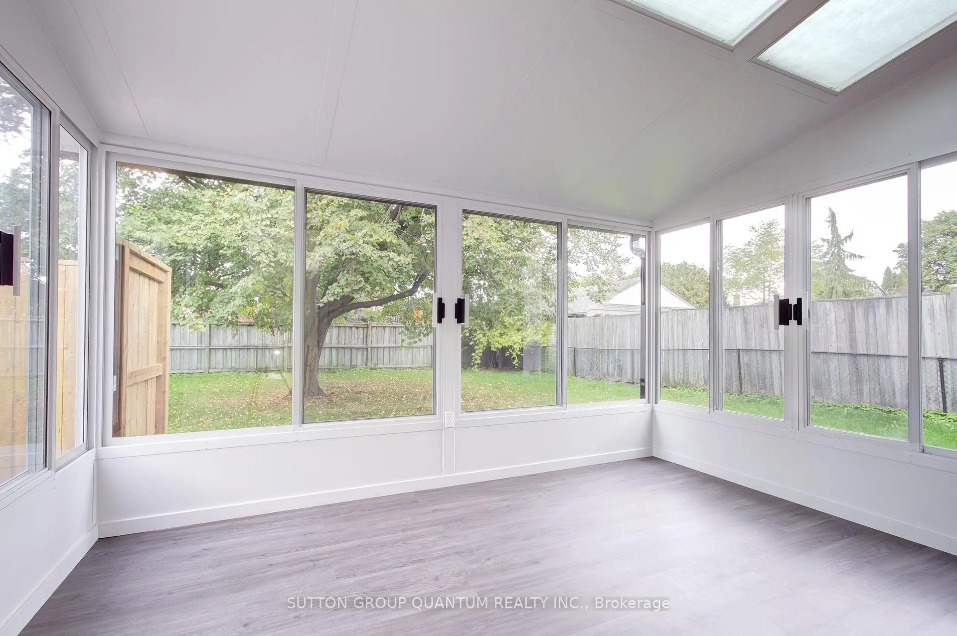 Photo 5 of Unit Lower Unit, 95 South Bend Road E, Hamilton, Balfour — HOMEH