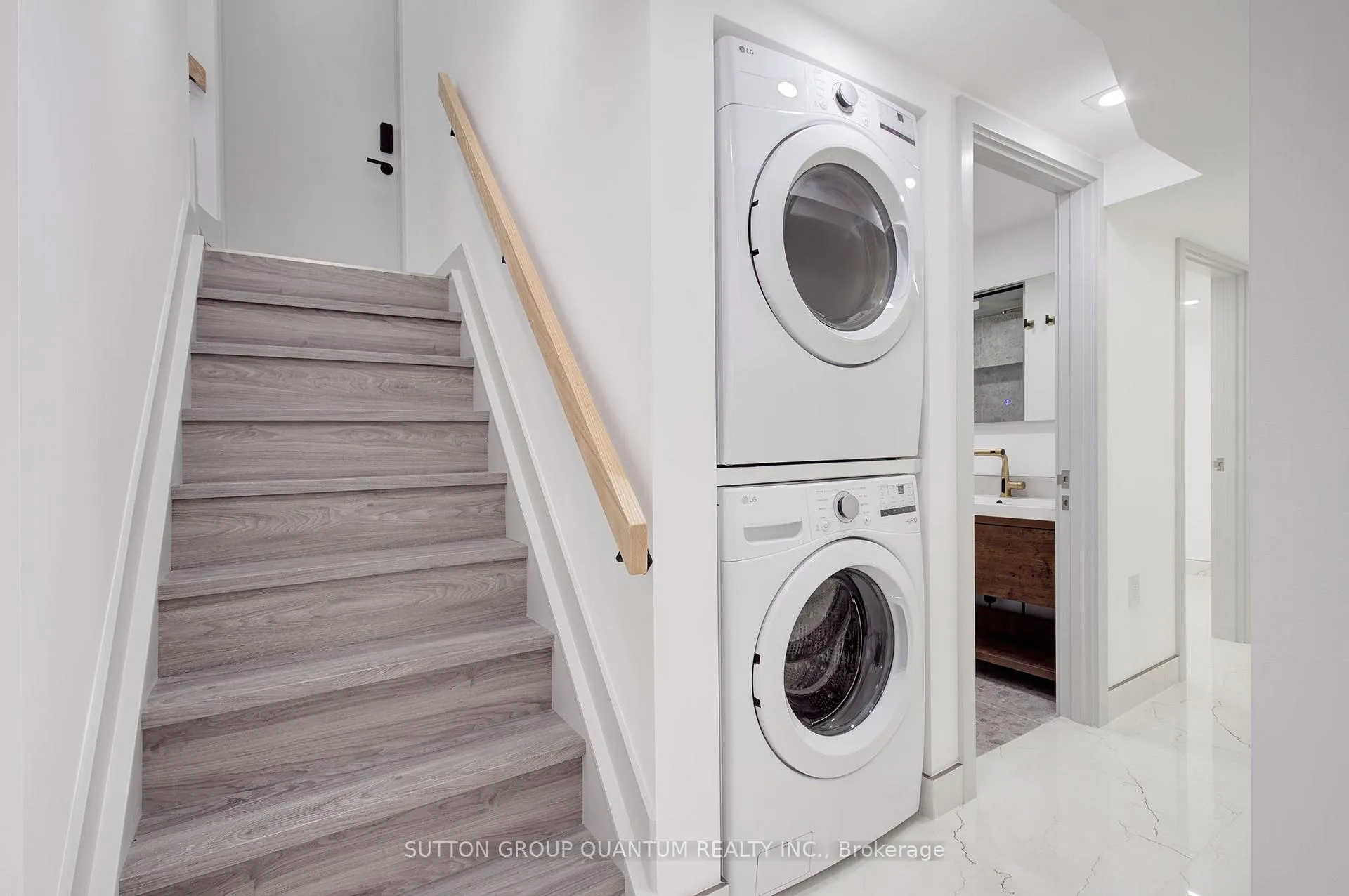 Photo 15 of Unit Lower Unit, 95 South Bend Road E, Hamilton, Balfour — HOMEH