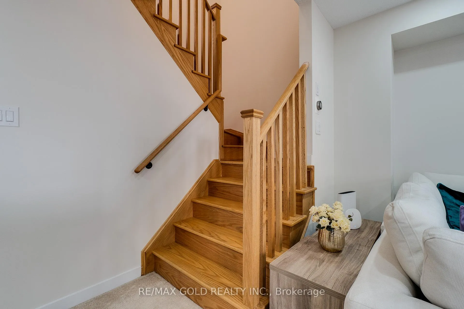 Photo 22 of 128 Pagebrook Crescent, Hamilton, Stoney Creek Mountain — HOMEH