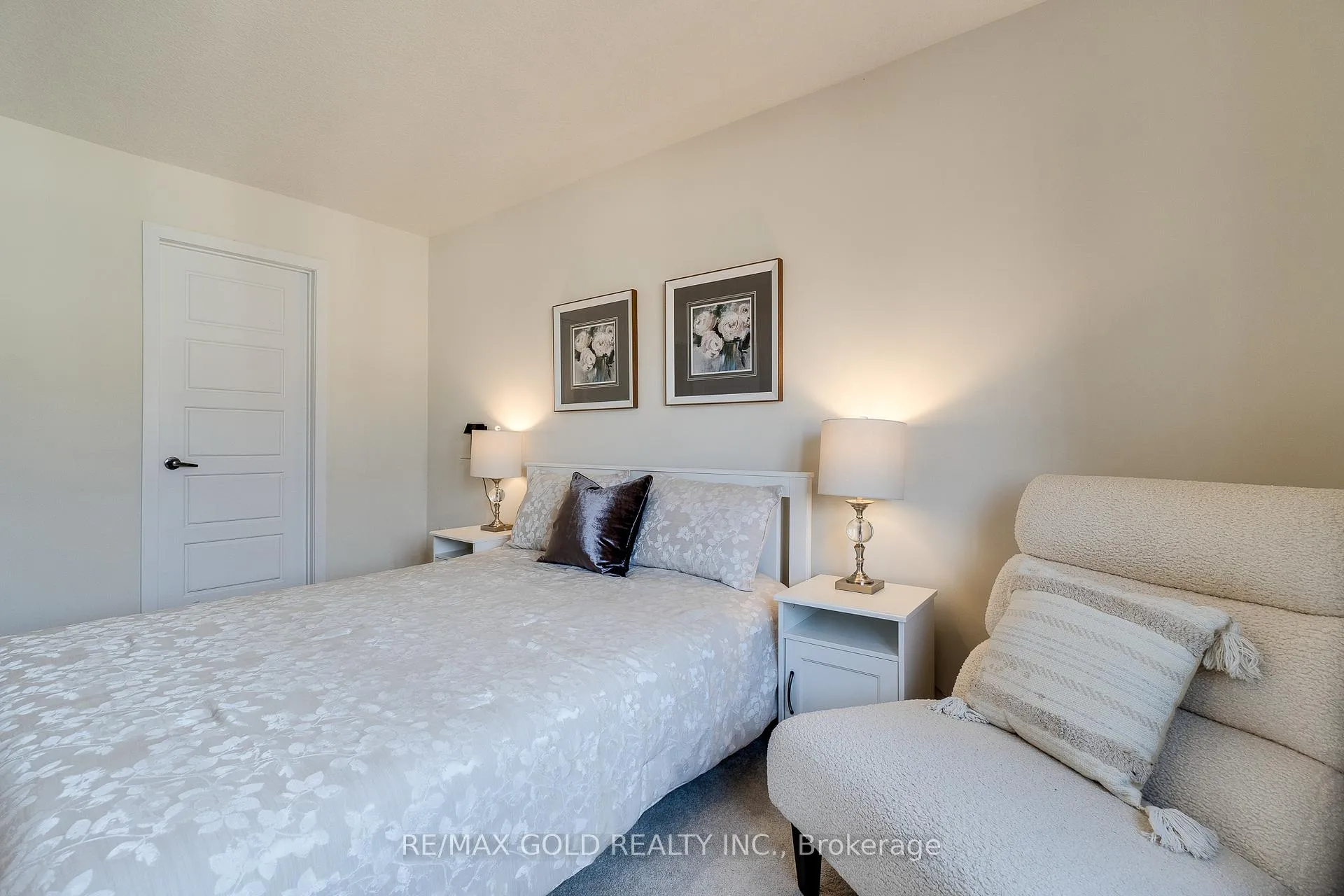 Photo 28 of 128 Pagebrook Crescent, Hamilton, Stoney Creek Mountain — HOMEH