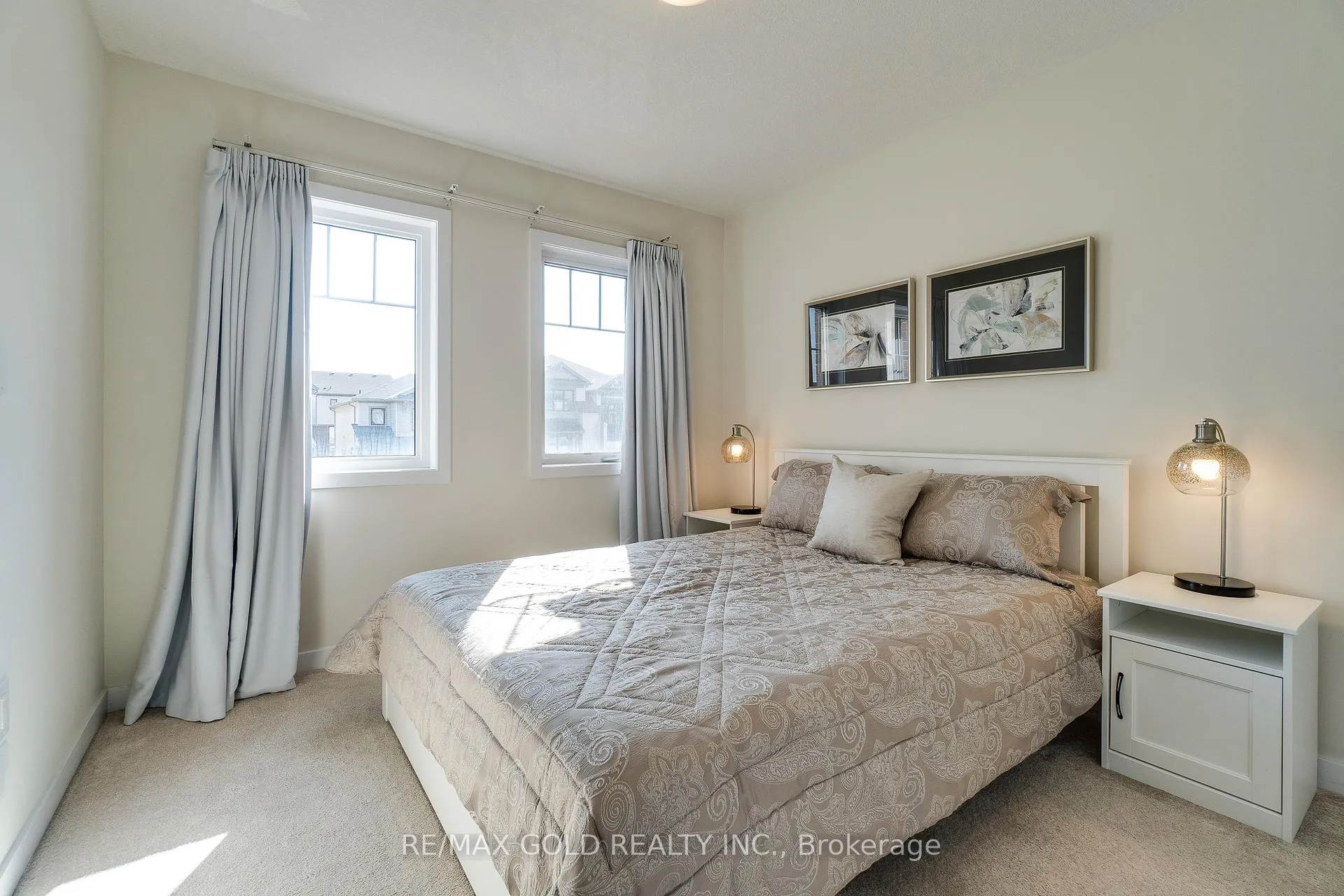 Photo 32 of 128 Pagebrook Crescent, Hamilton, Stoney Creek Mountain — HOMEH