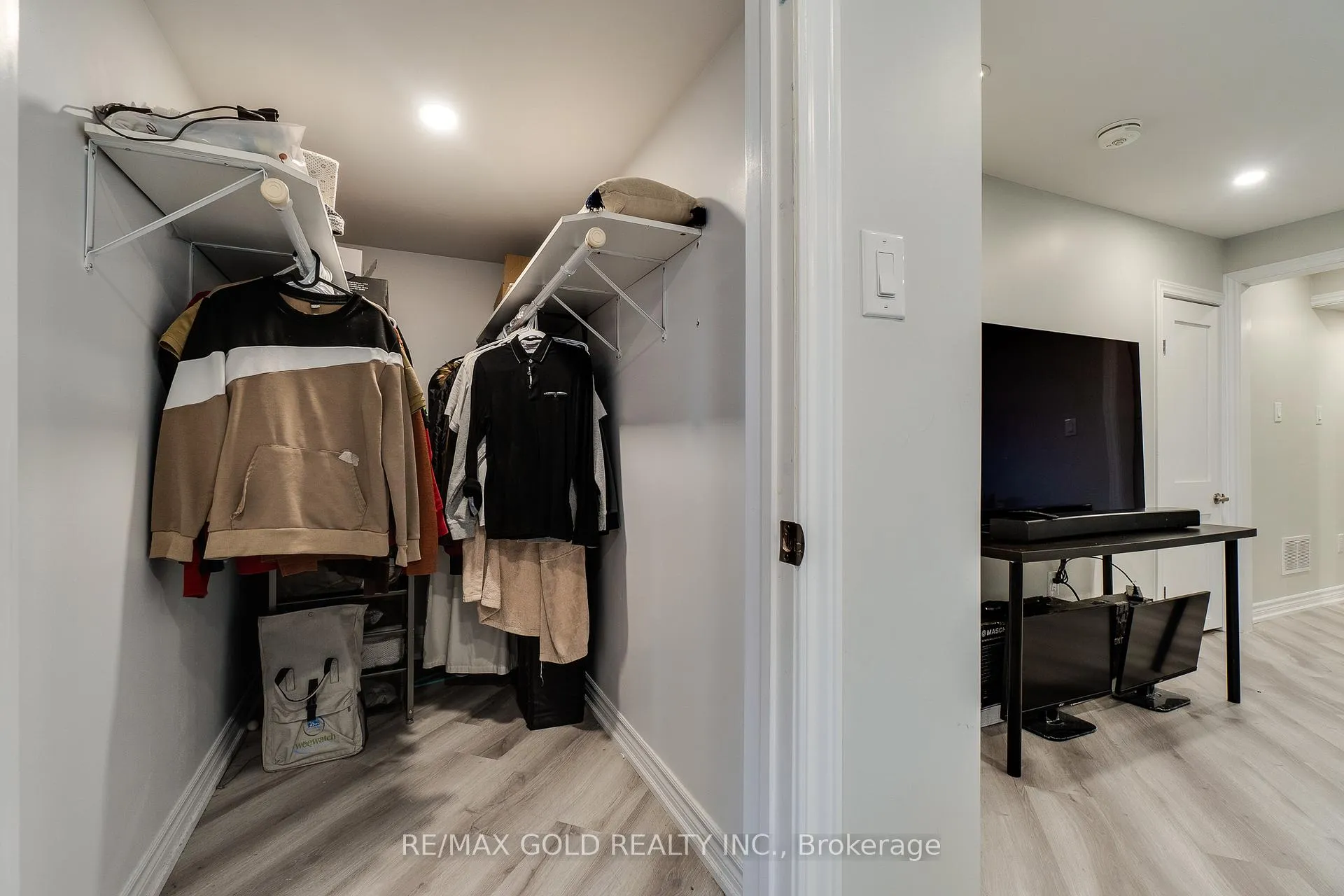 Photo 39 of 128 Pagebrook Crescent, Hamilton, Stoney Creek Mountain — HOMEH
