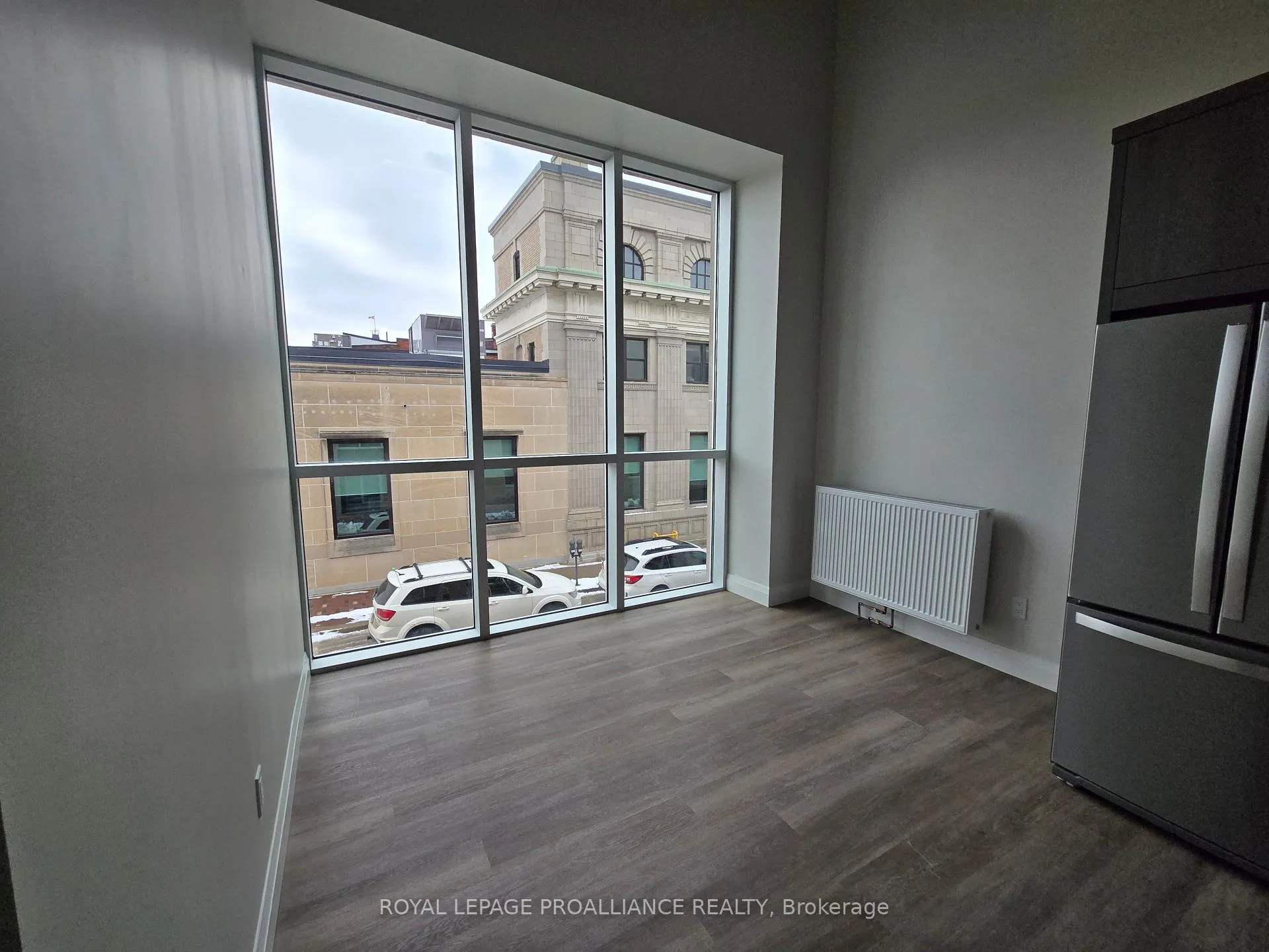 Photo 11 of Unit 203, 241 Front Street, Belleville, Belleville Ward — HOMEH