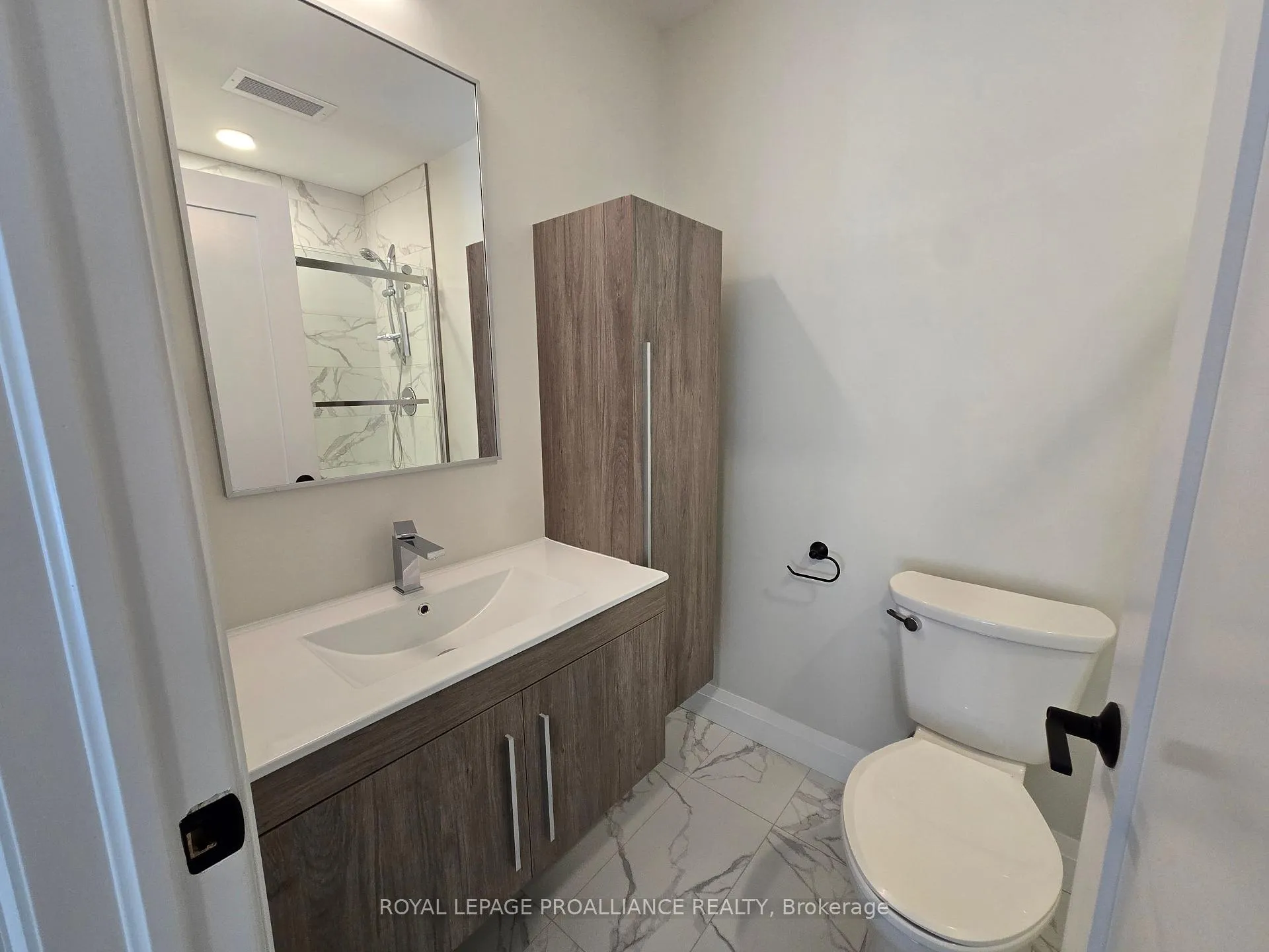 Photo 15 of Unit 203, 241 Front Street, Belleville, Belleville Ward — HOMEH
