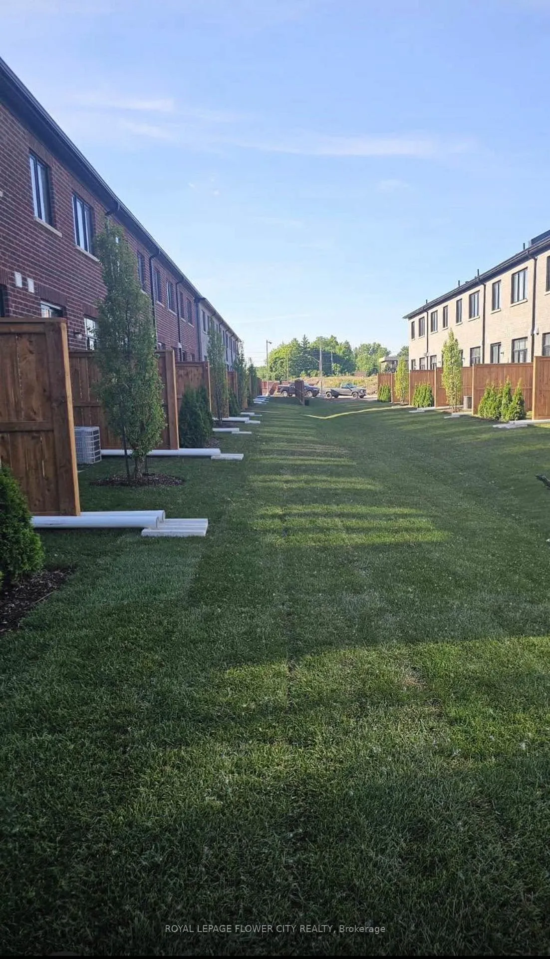 Photo 6 of Unit 12, 7360 Sandy Ridge Common, Niagara Falls, Oldfield — HOMEH