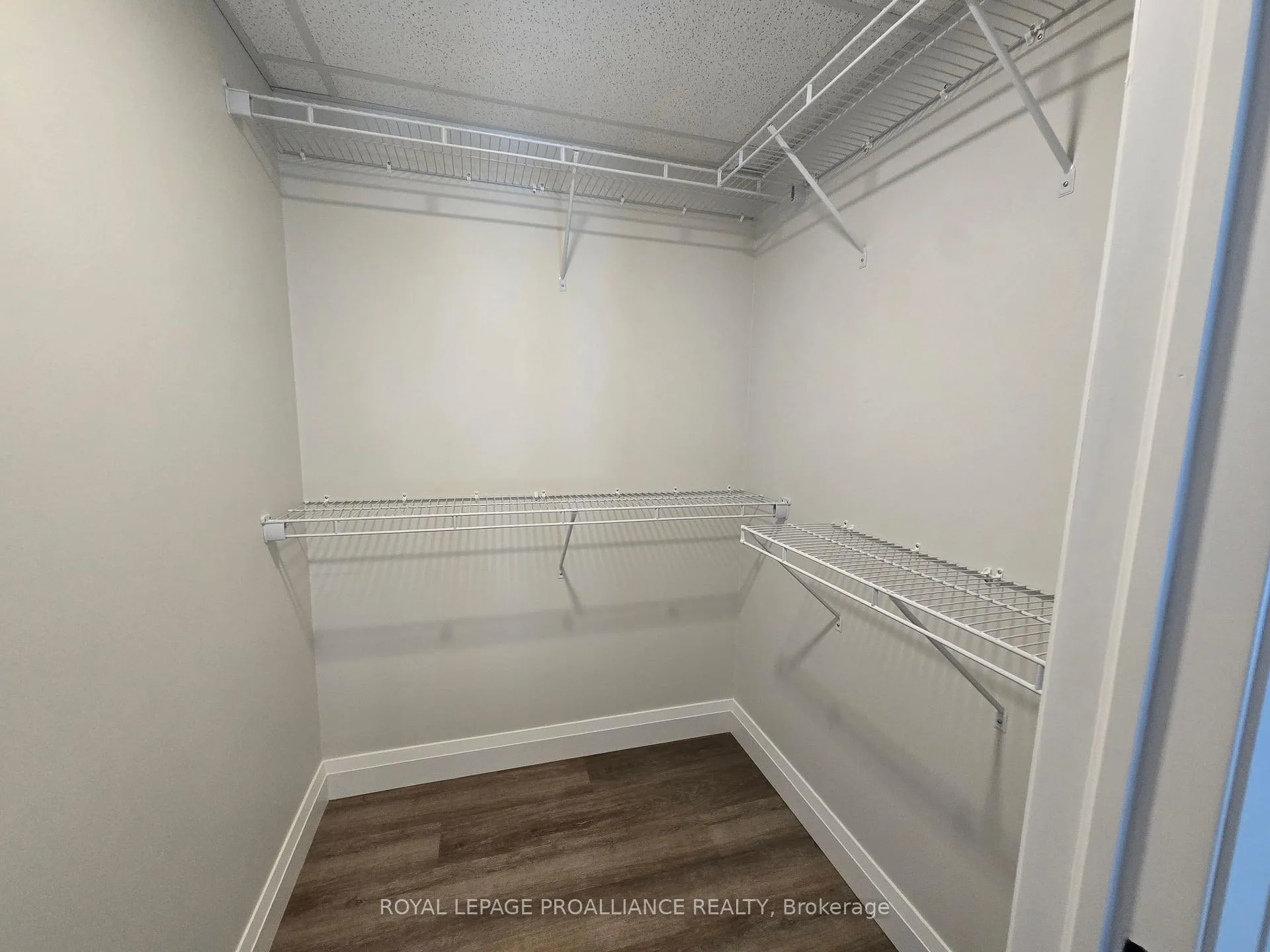 Photo 18 of Unit 204, 241 Front Street, Belleville, Belleville Ward — HOMEH