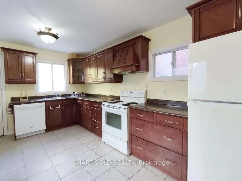 Photo 6 of 79 Ferrier Avenue, Toronto, Playter Estates-Danforth — HOMEH