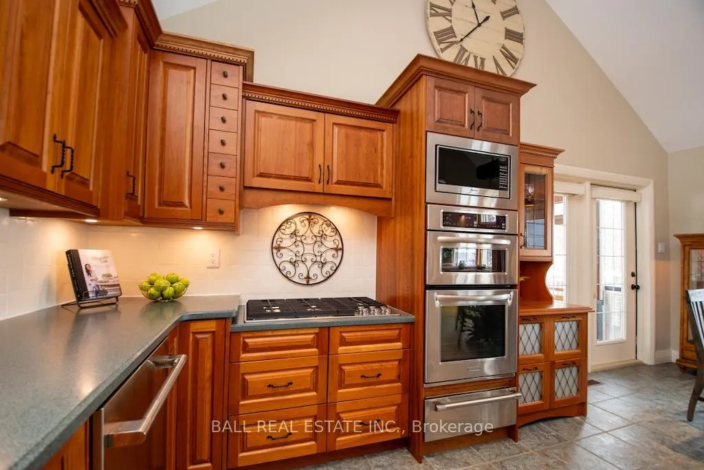 Photo 17 of 1634 Eland Court, Selwyn — HOMEH