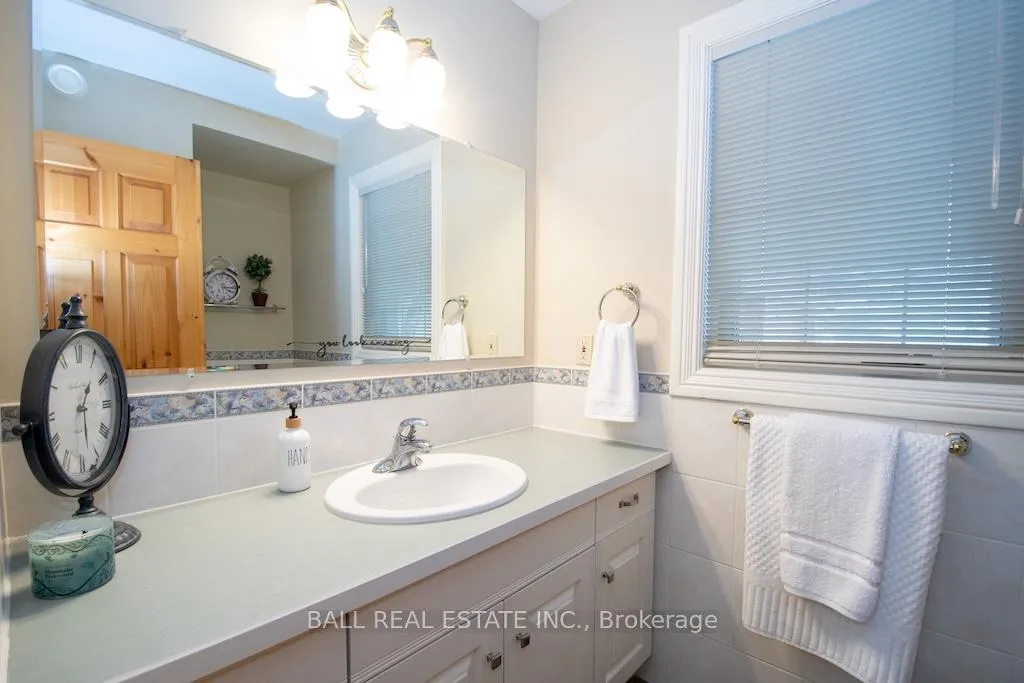 Photo 18 of 1634 Eland Court, Selwyn — HOMEH